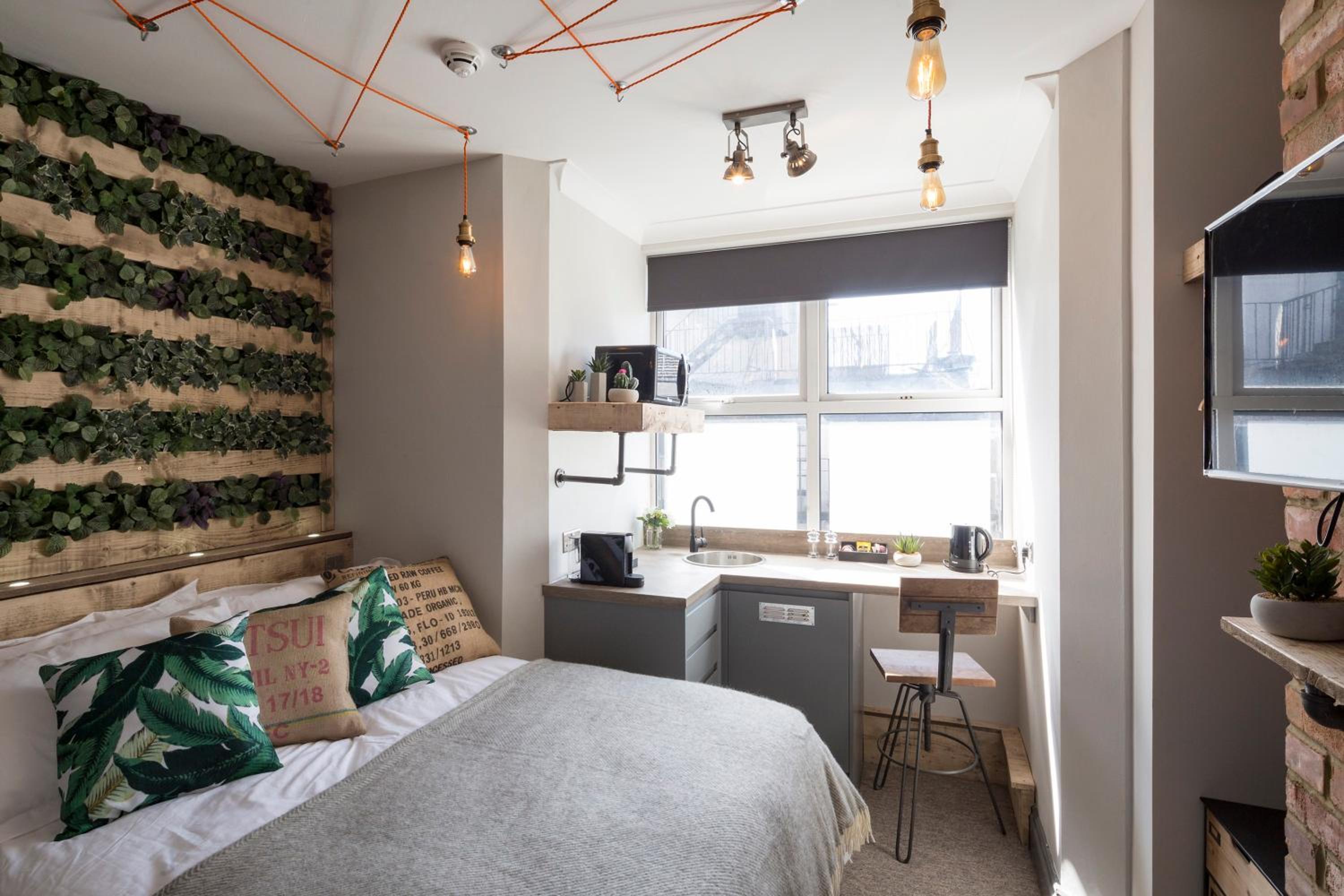 Double Room with Private Bathroom photo 1