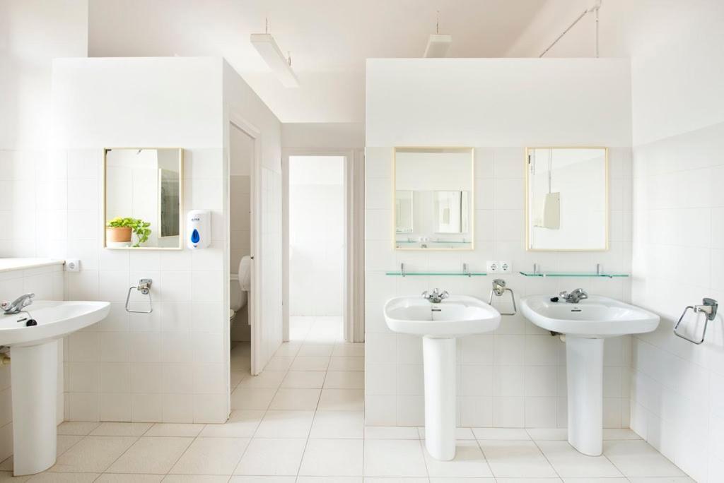 Quadruple Room with Shared Bathroom photo 1