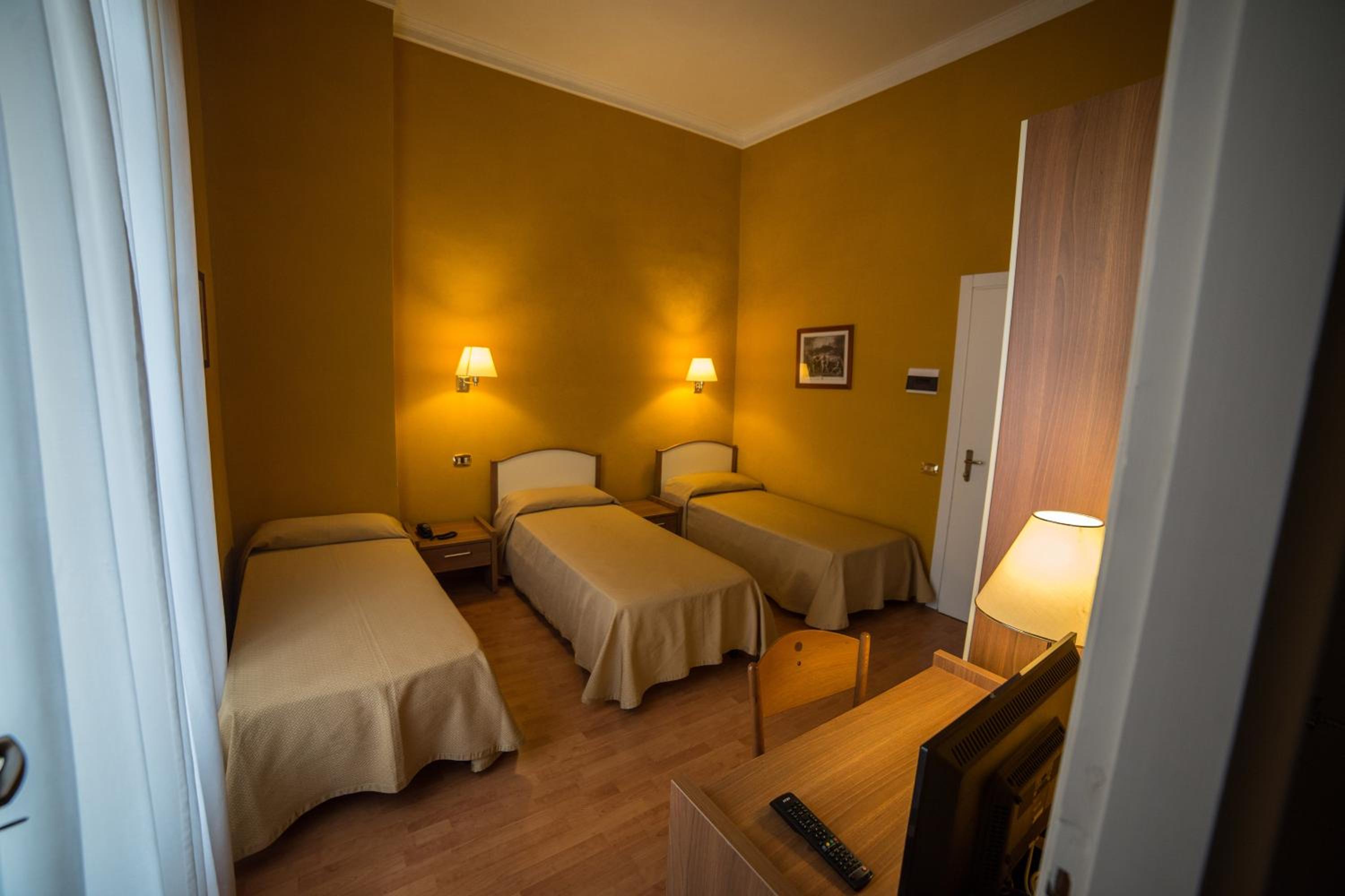Triple Room photo 3