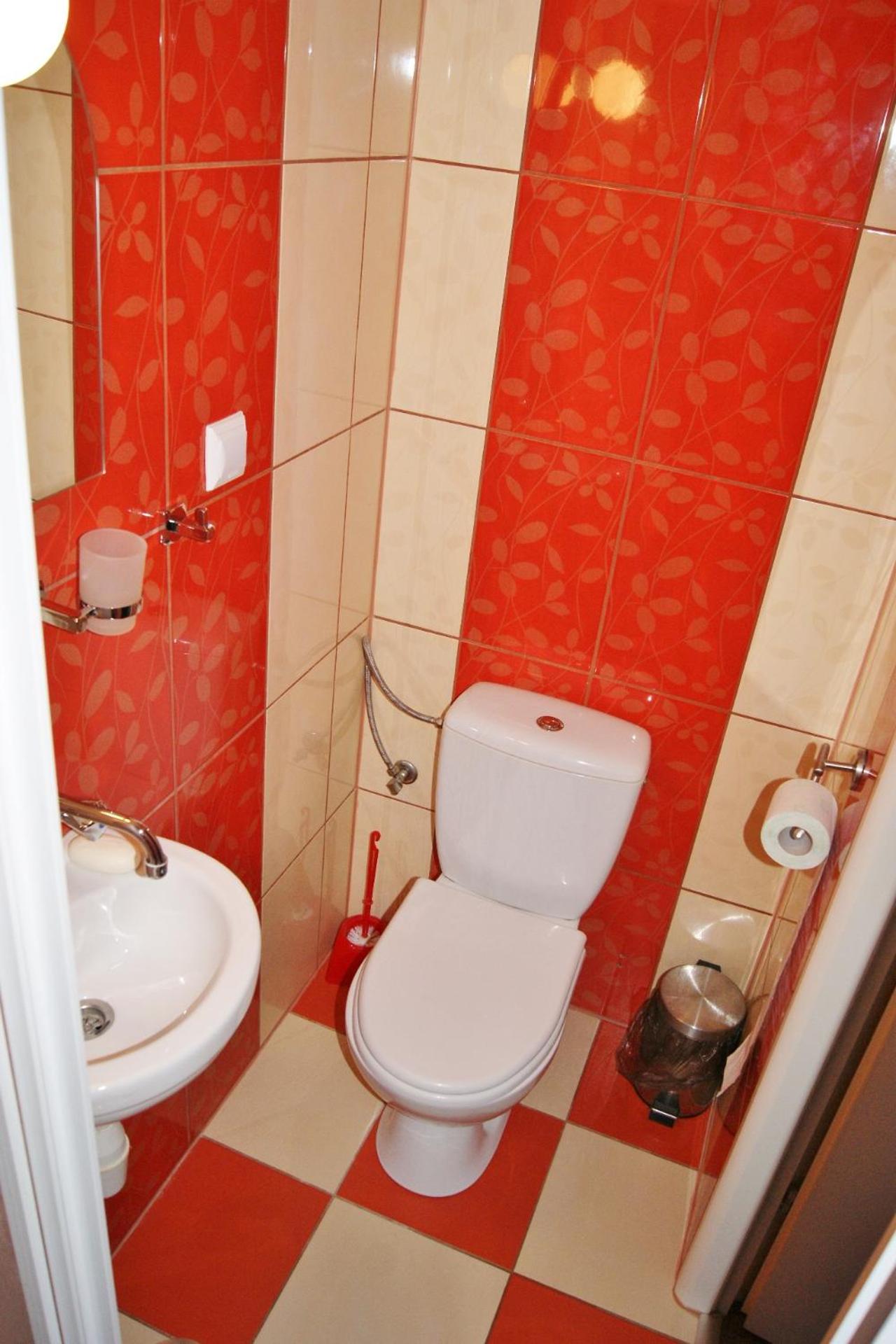 Double Room with Balcony - Photo 5