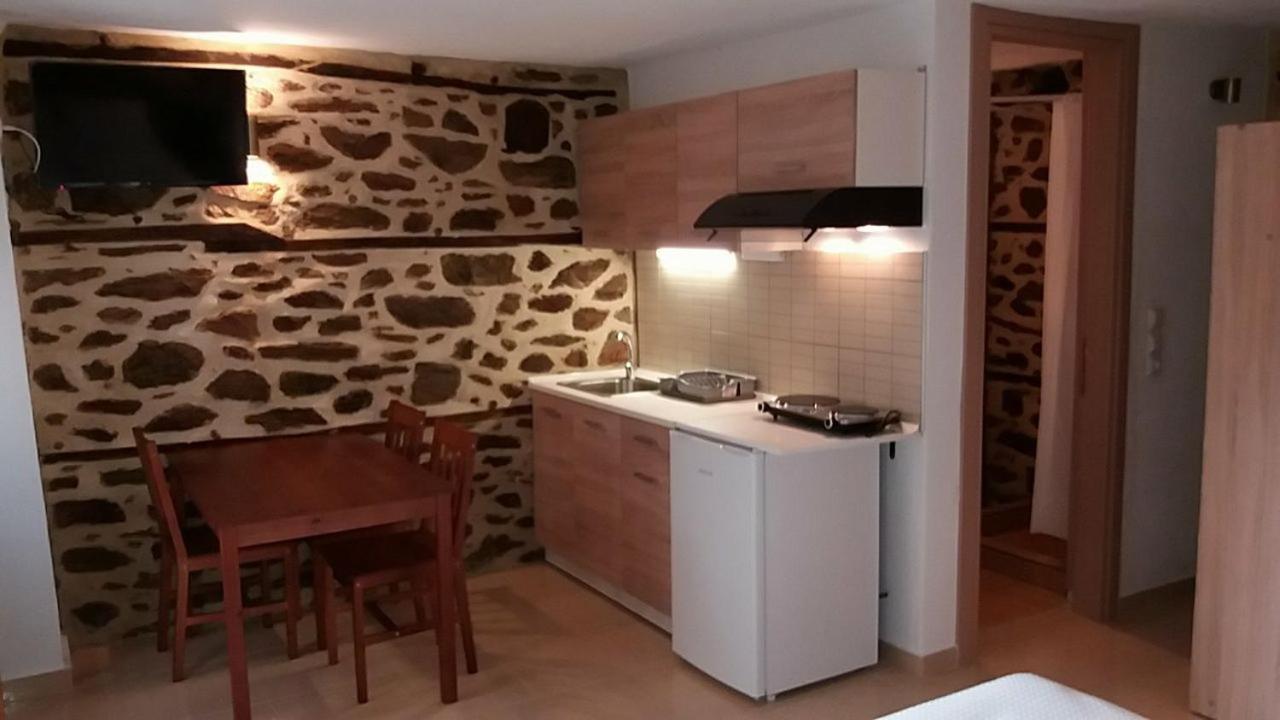 Studio Apartment photo 3