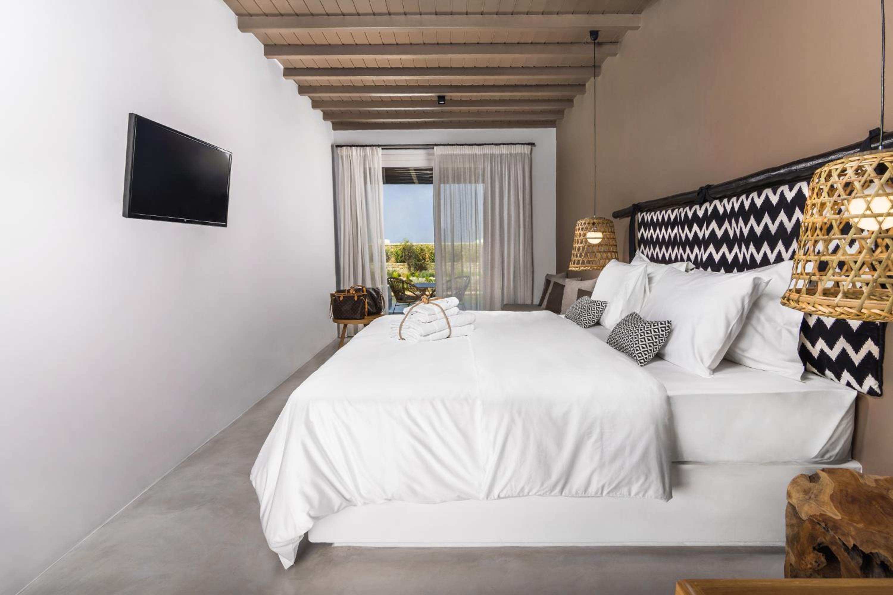 Deluxe Double Room with Pivate Plunge Pool