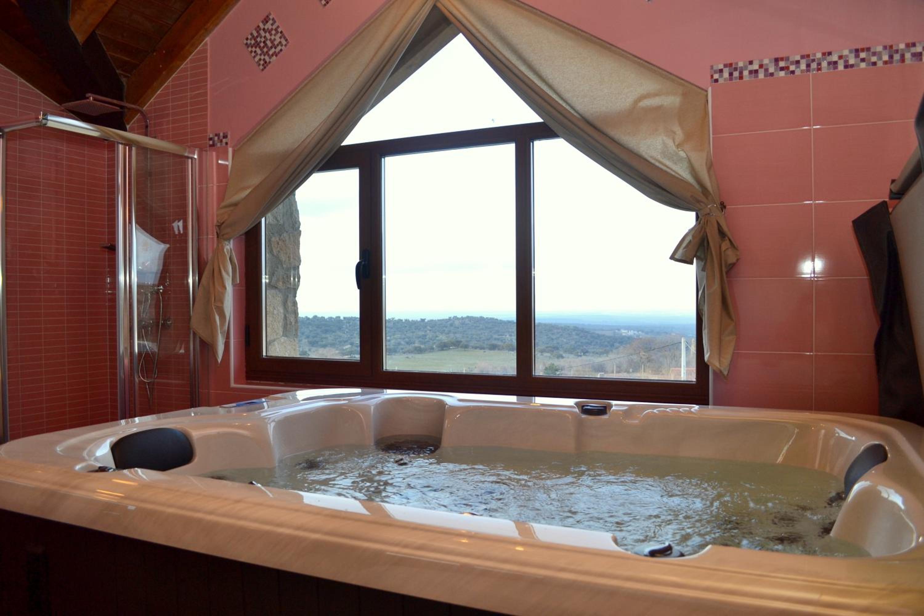 Deluxe Double Room with Bath photo 3