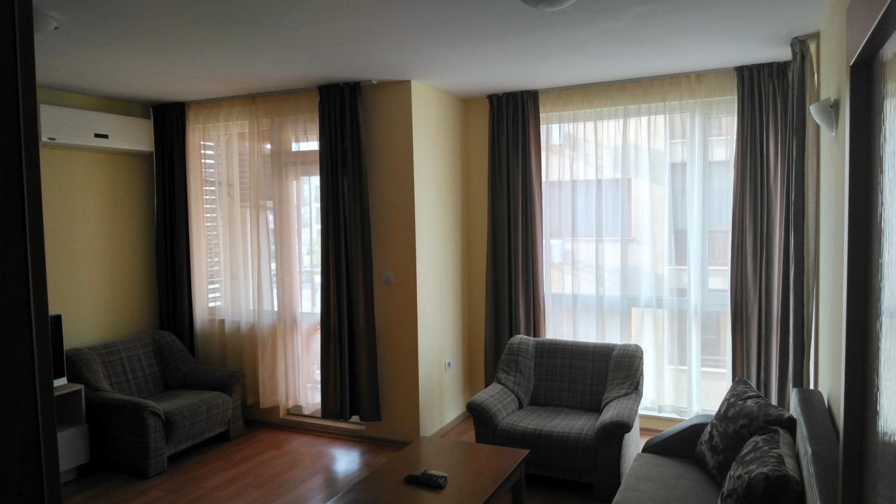 Two-Bedroom Apartment with Balcony photo 2