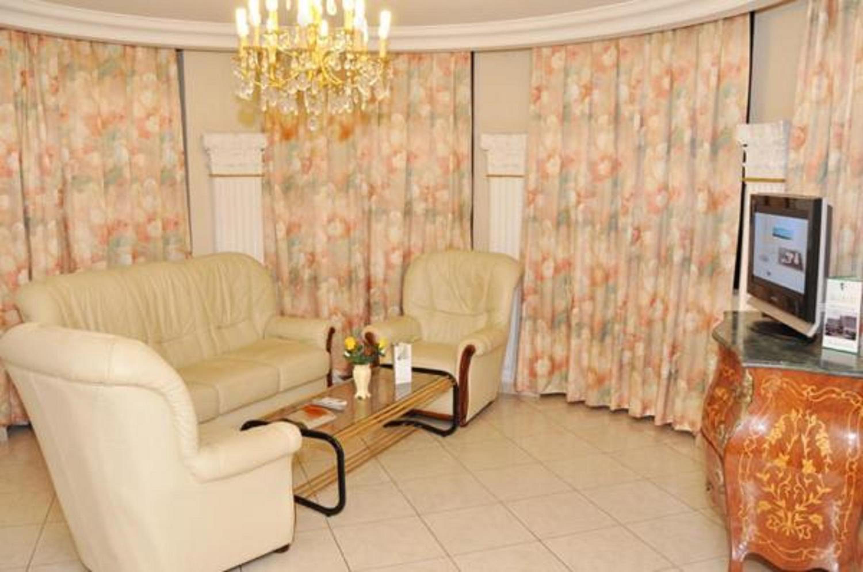 Standard Suite