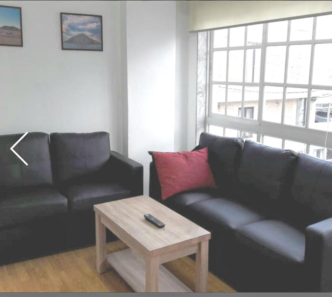 Three-Bedroom House - Photo 9