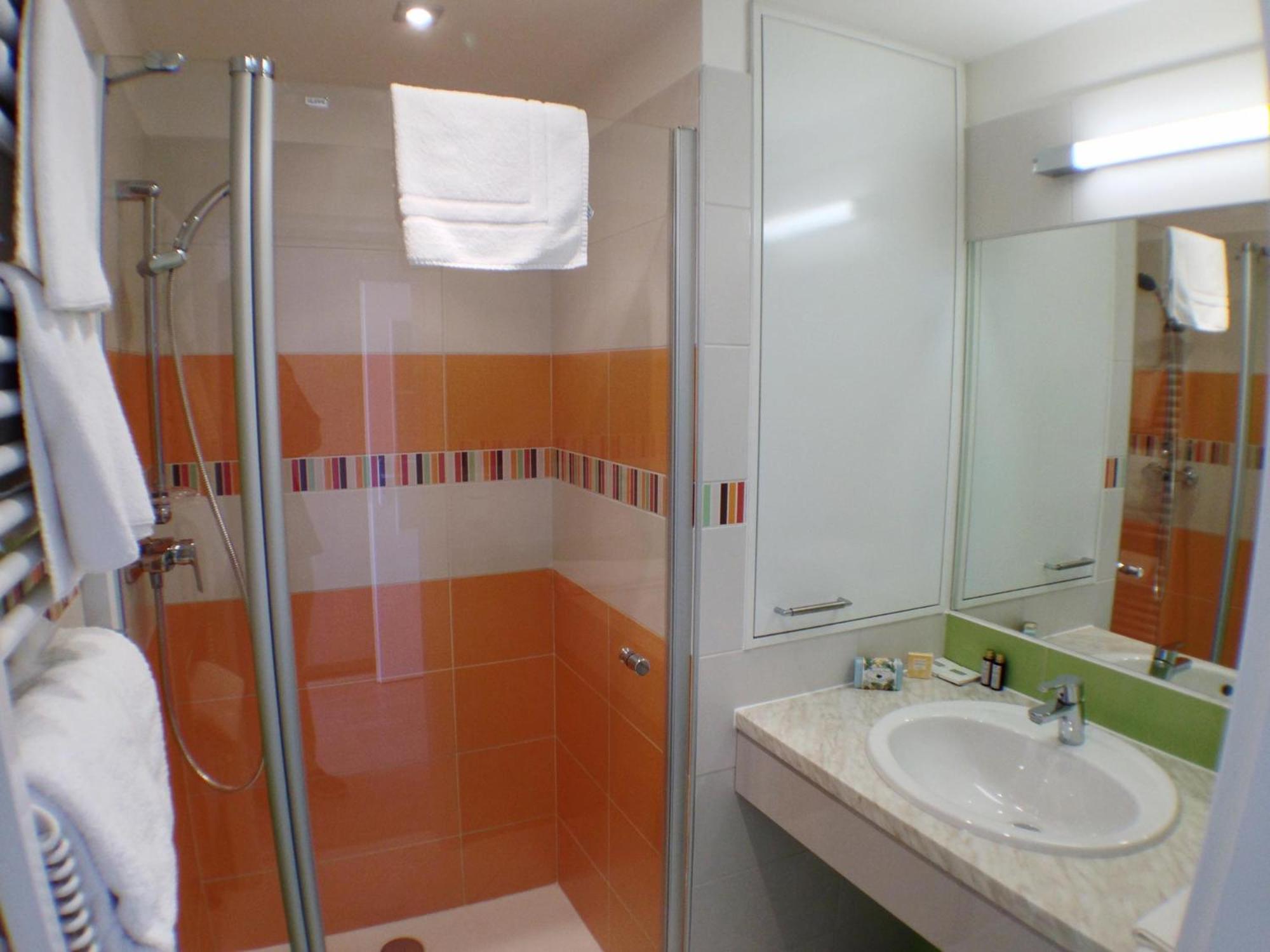 Two-Bedroom Apartment(4) With Blind Balcony photo 2