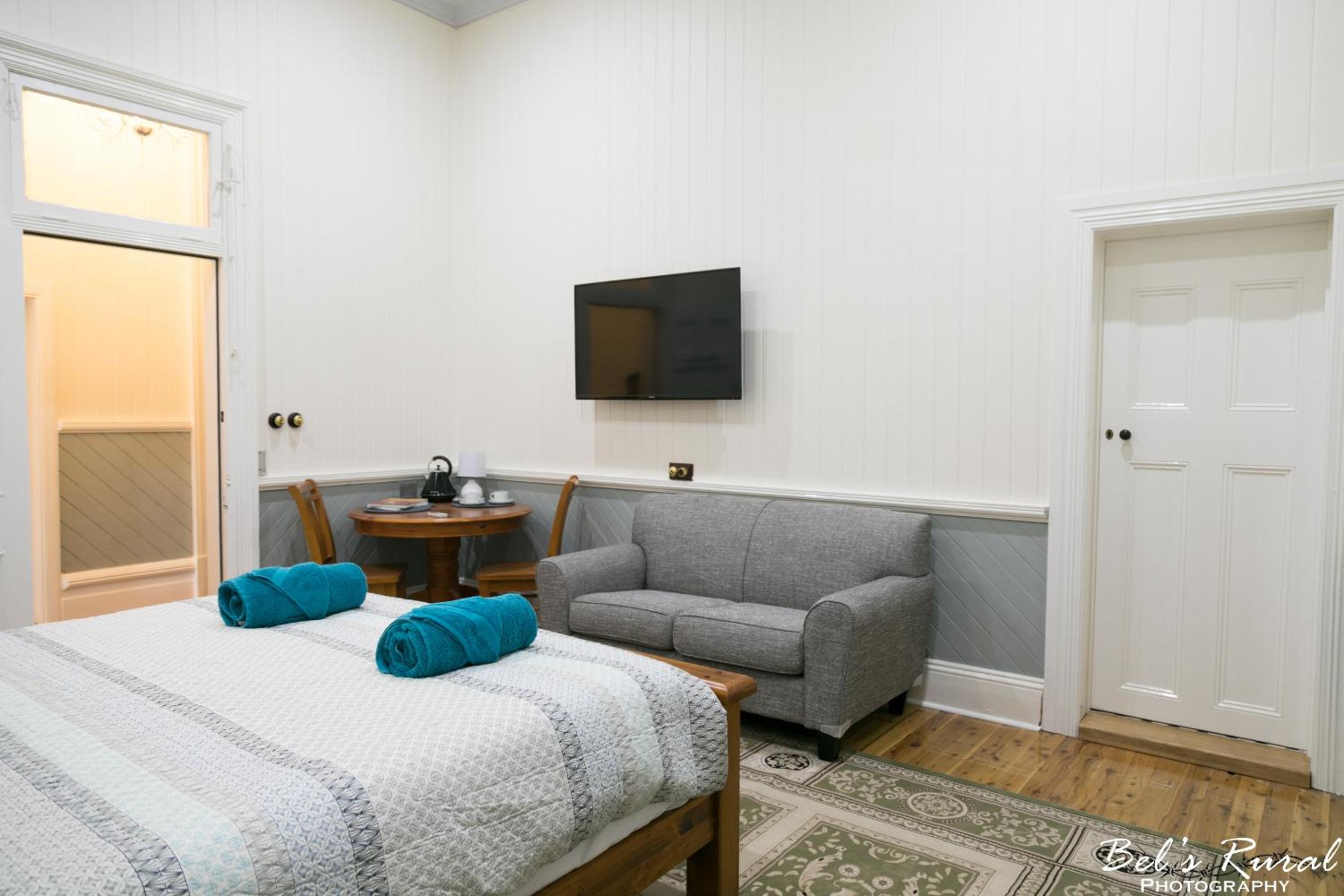 The Convent Accommodations- Tyson's Room - Photo 1