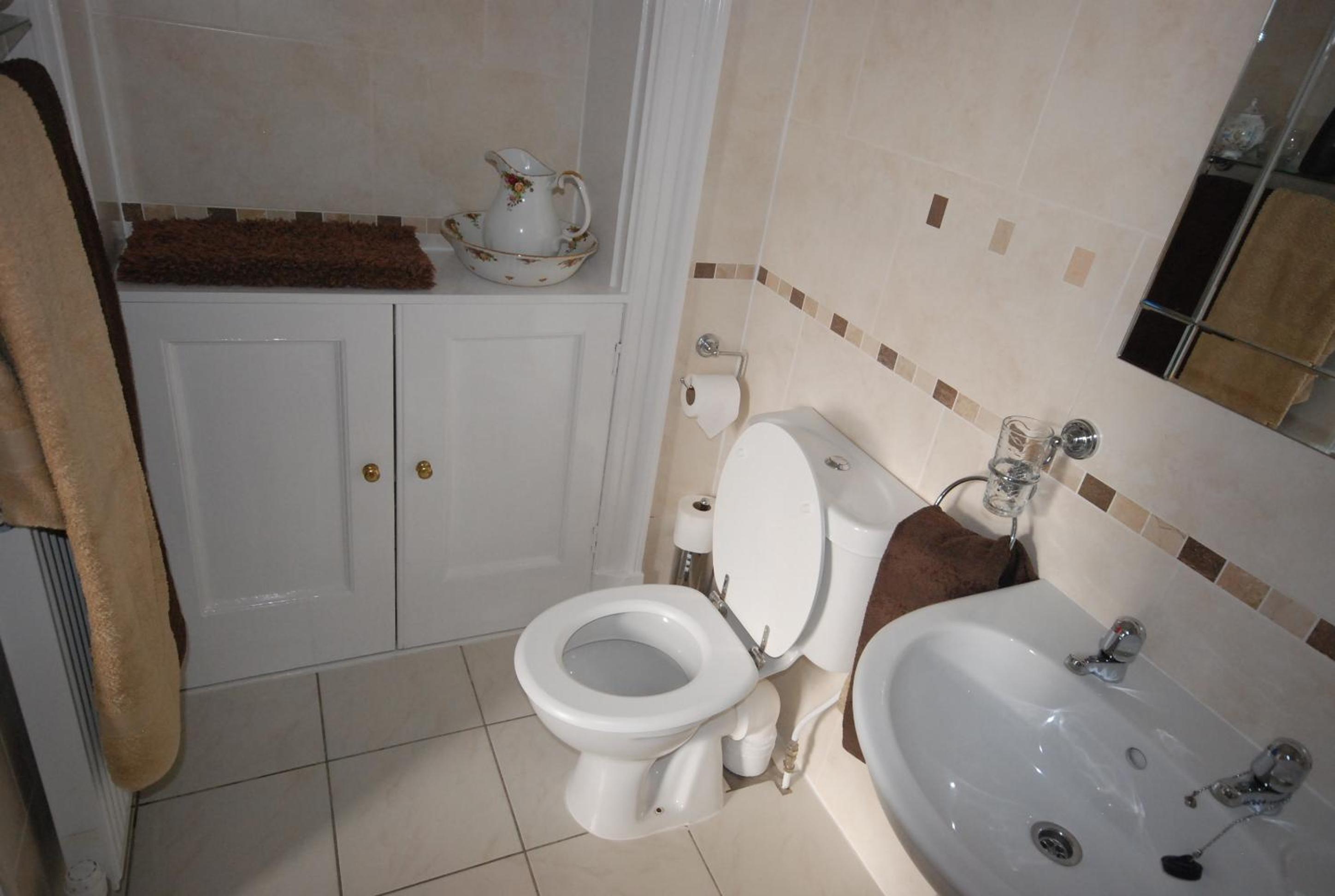 Double Room - Photo 4