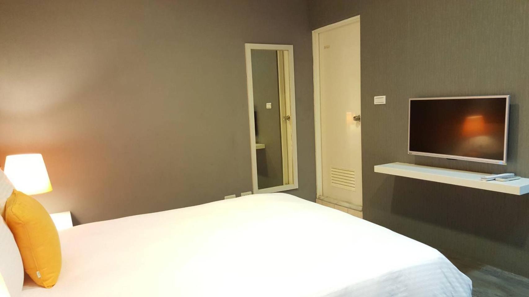 Standard Double Room photo 3