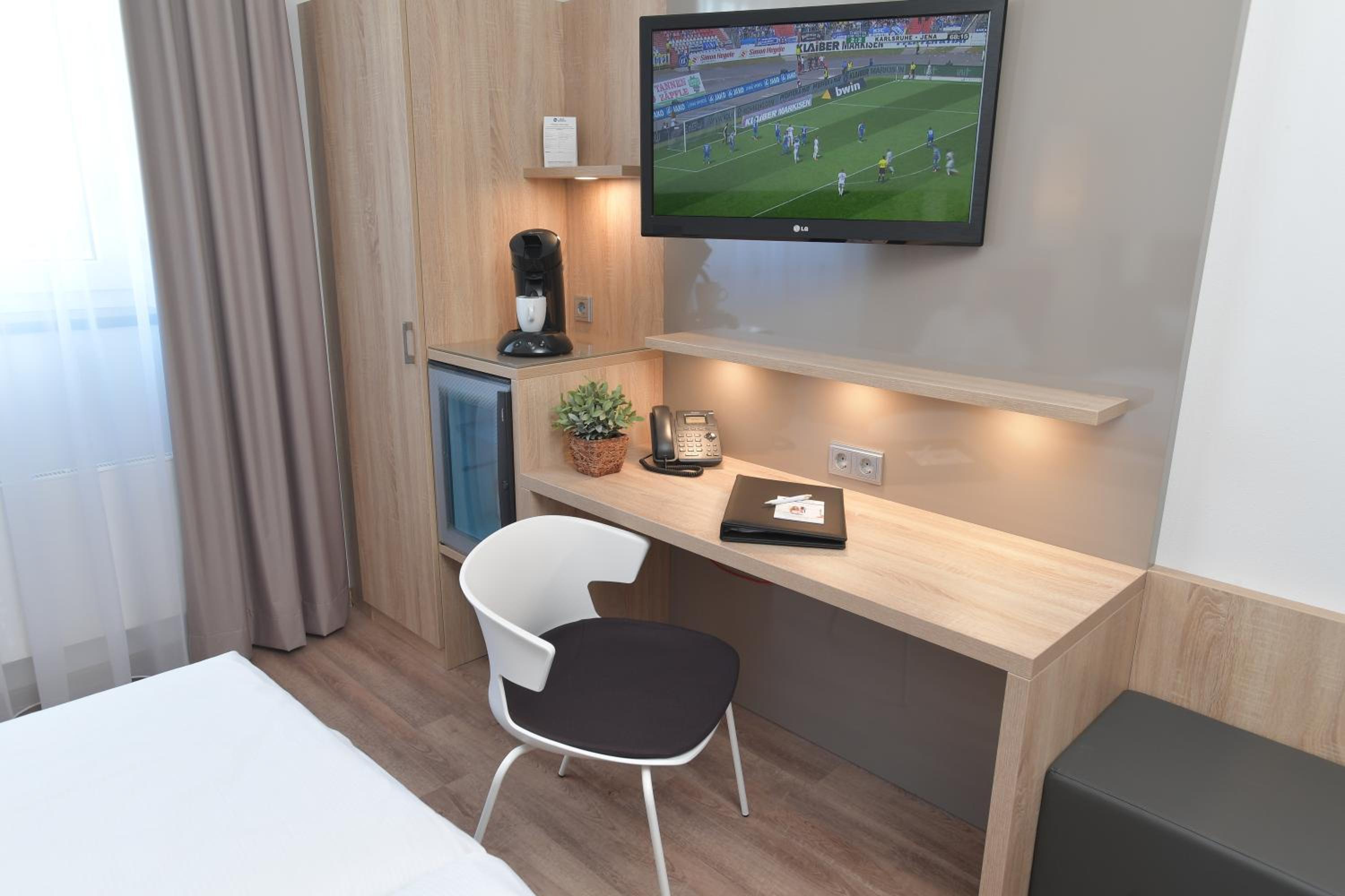 Business Queen Room photo 3