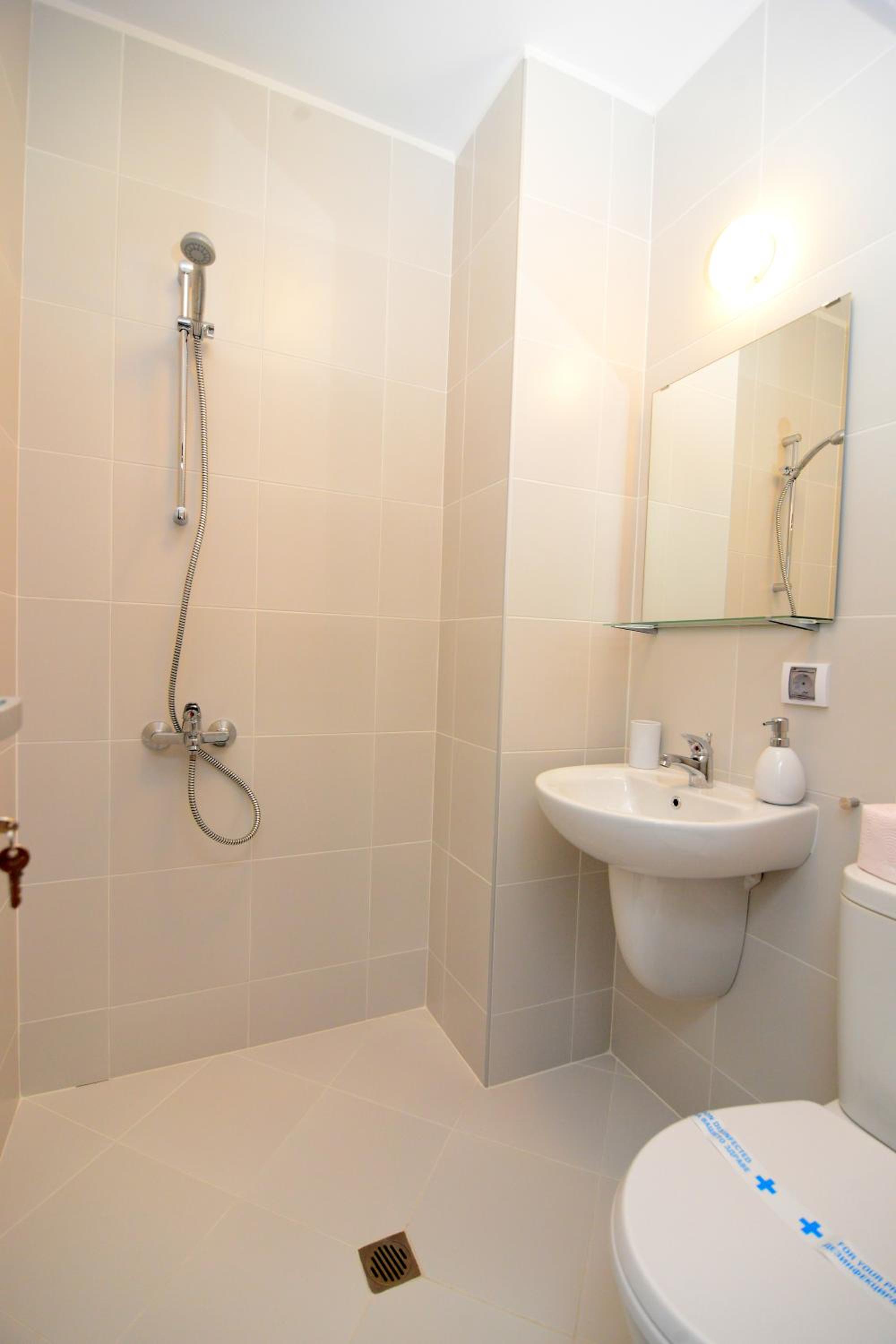 Four-Bedroom House photo 2