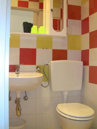 Double Room - Photo 7