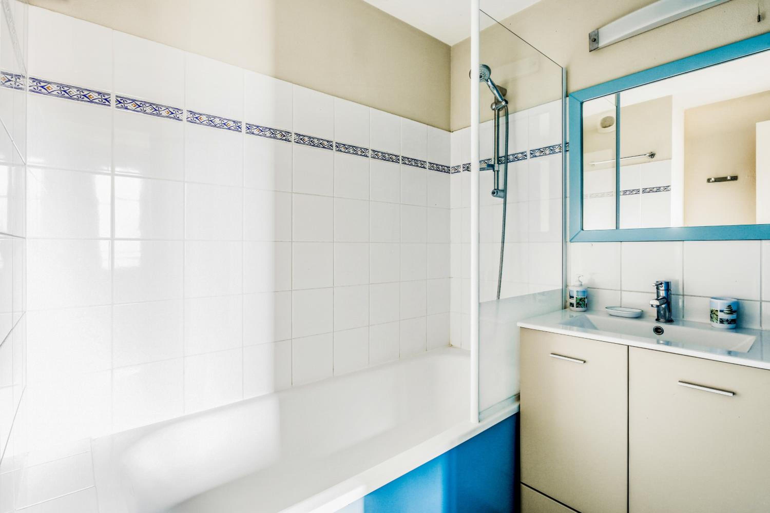 Budget One-Bedroom Apartment (4 People)