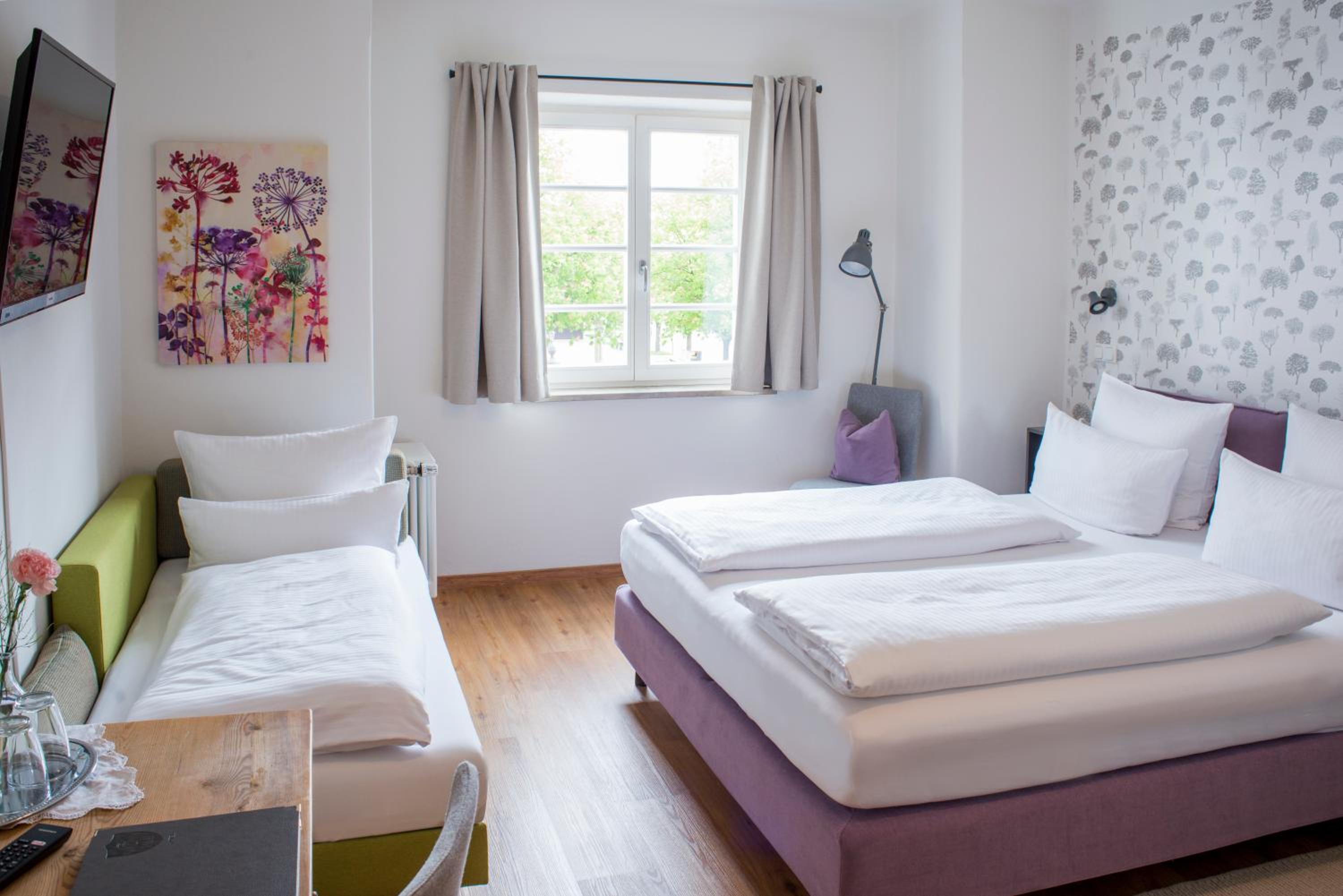 Economy Triple Room - Photo 1
