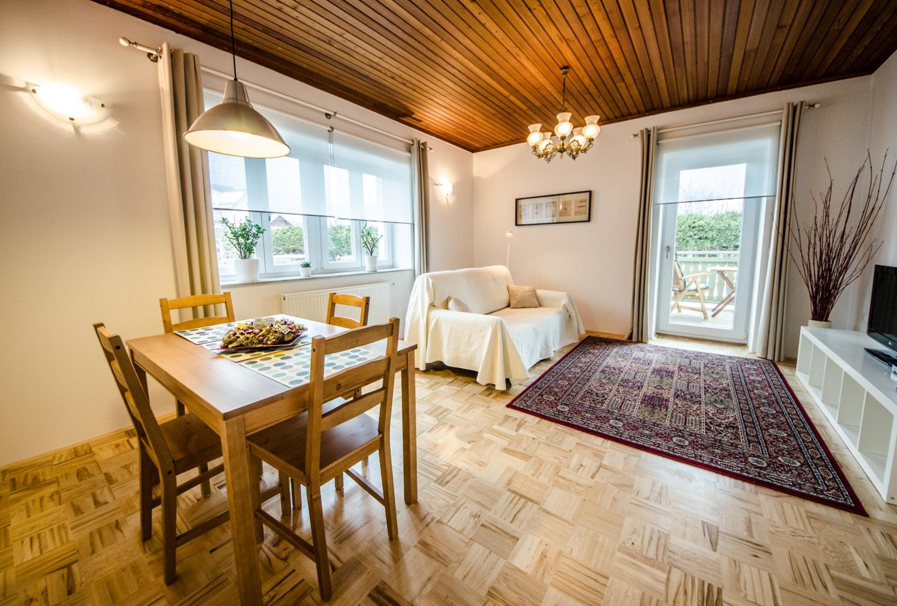 One-Bedroom Apartment with Terrace photo 3
