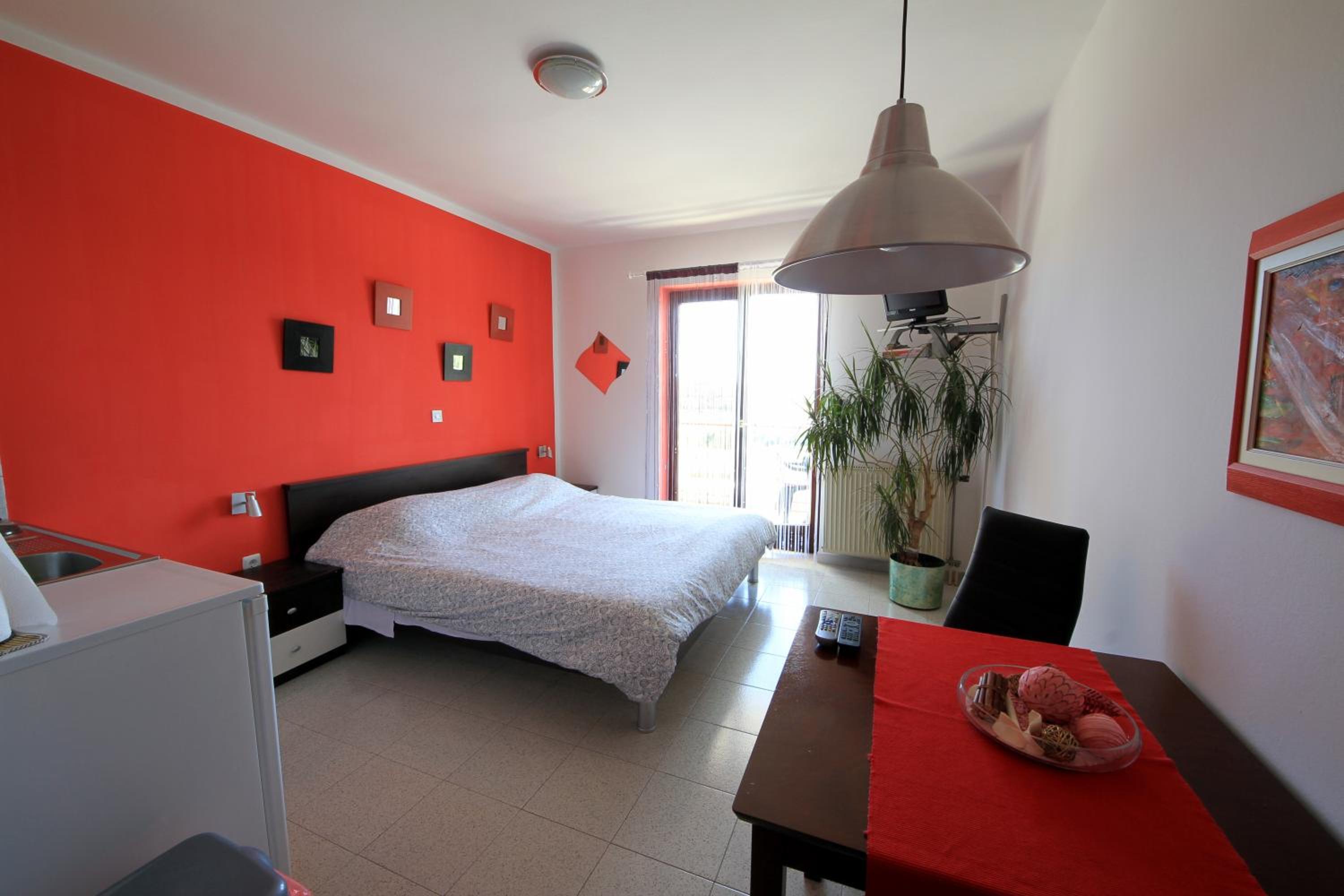 Studio with Balcony and Sea View