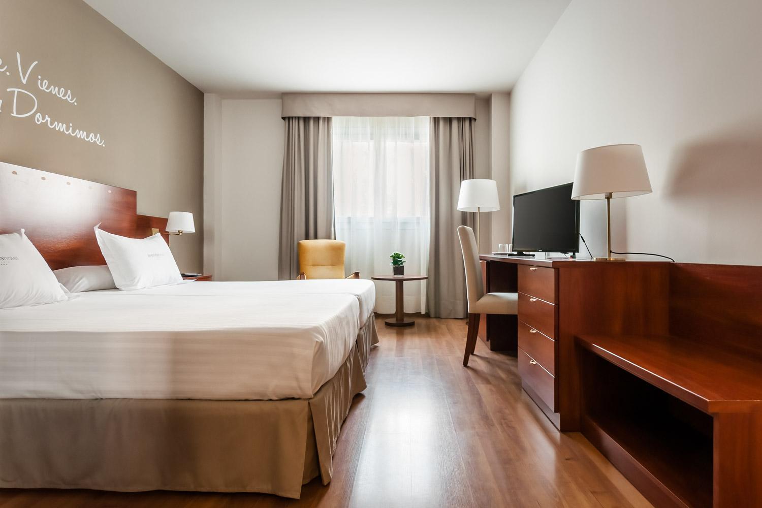 Double or Twin Room - Photo 6