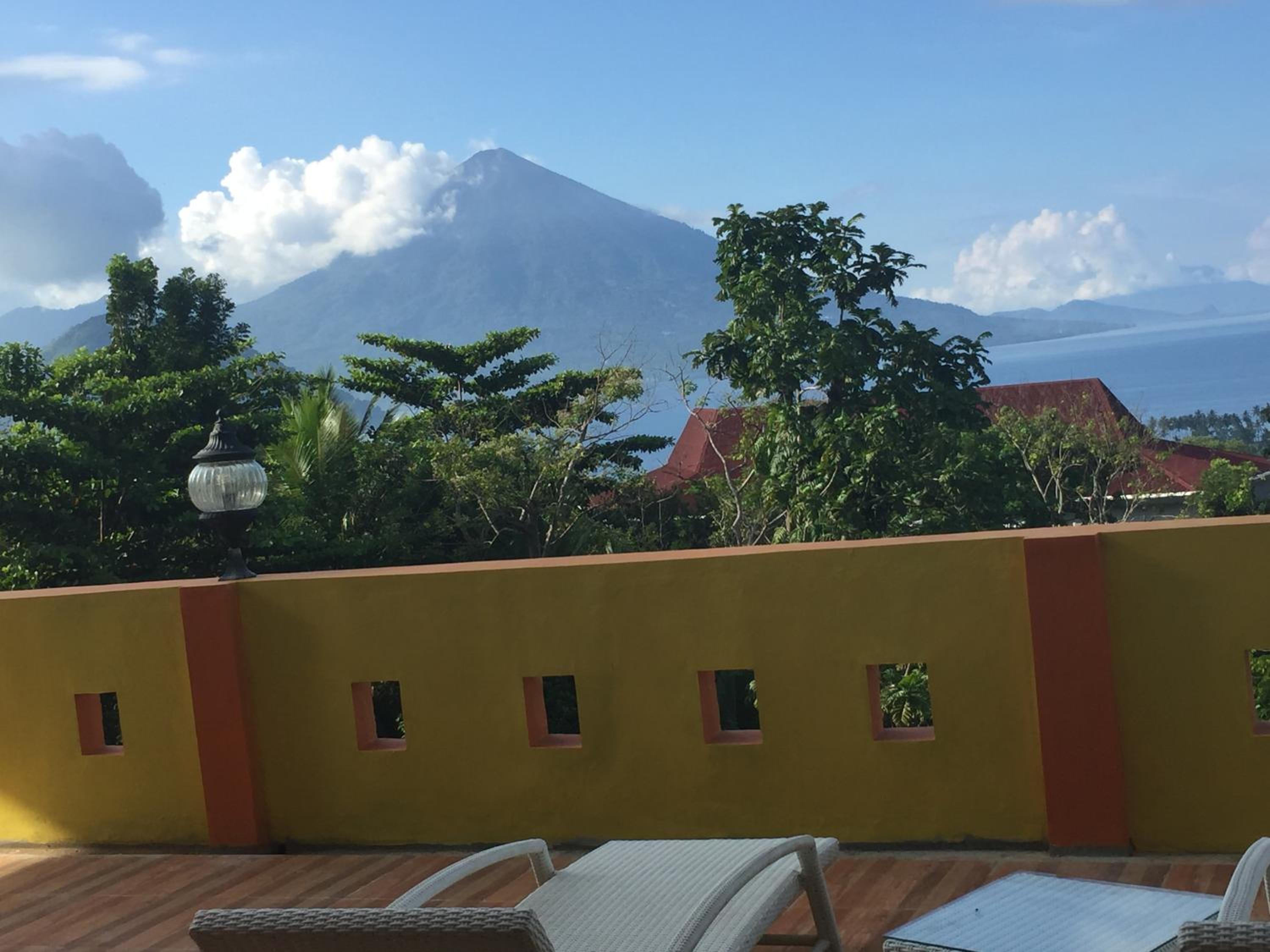 Deluxe Twin Room with Sea View photo 2