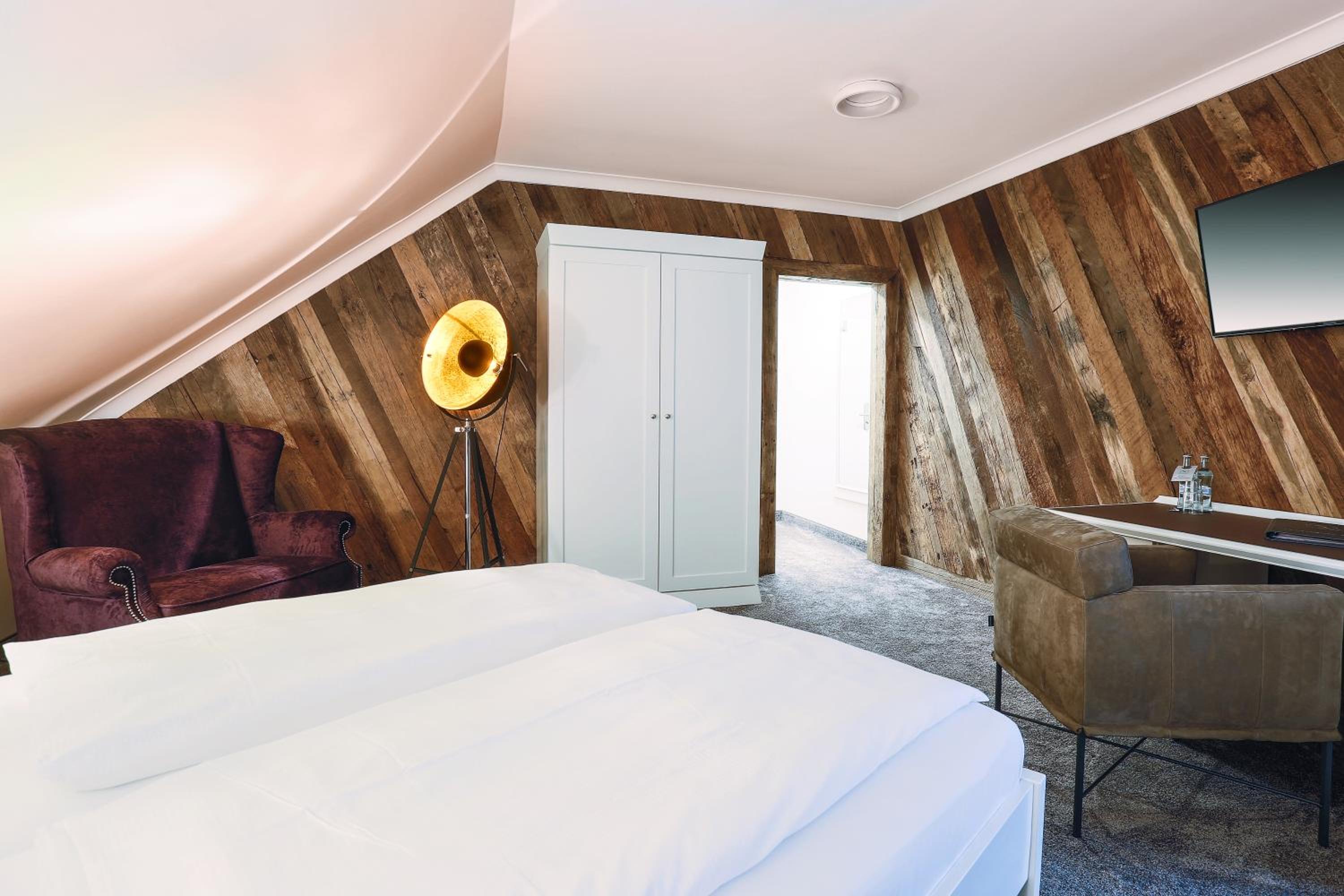 Superior Double Room - Photo 11