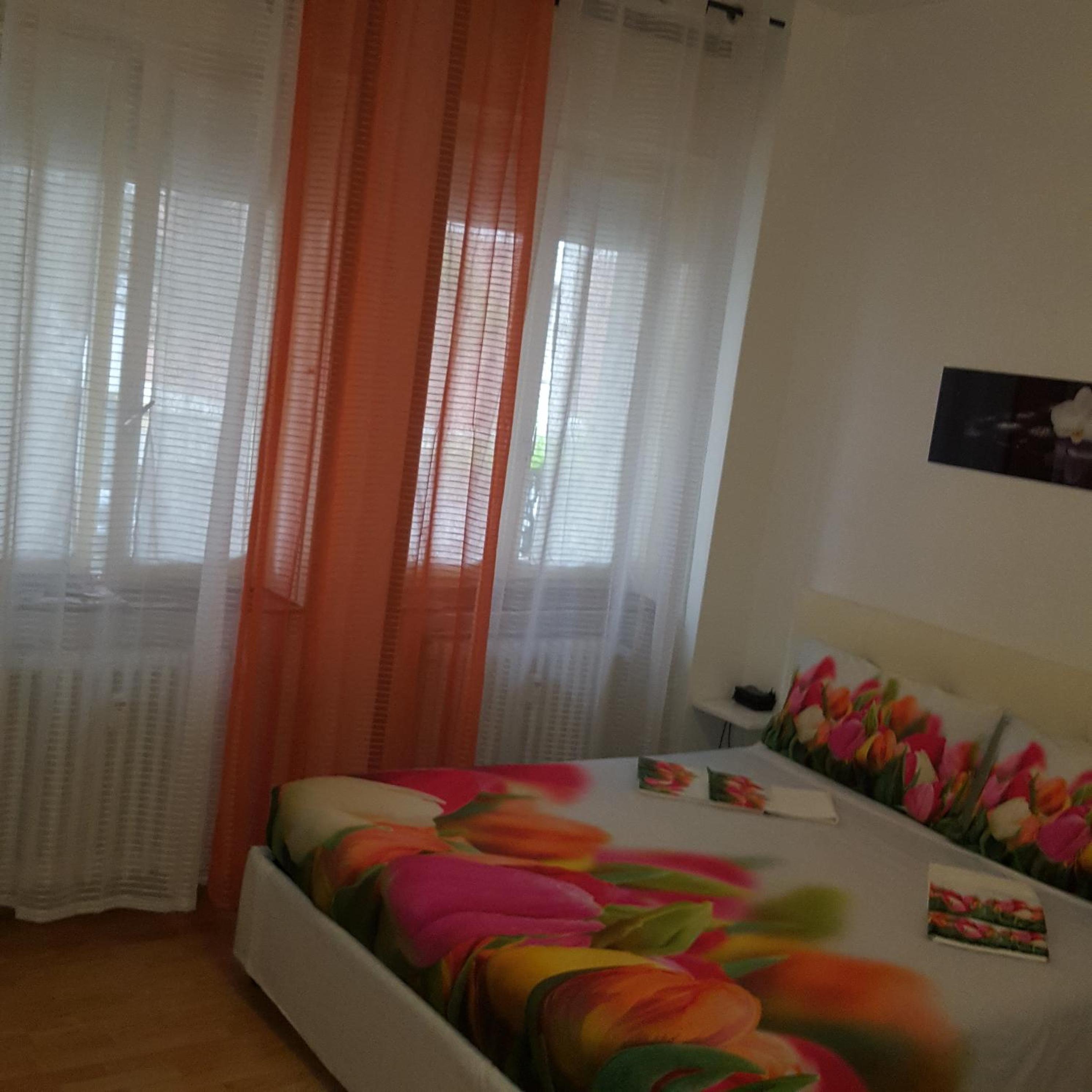 Large Double Room photo 3