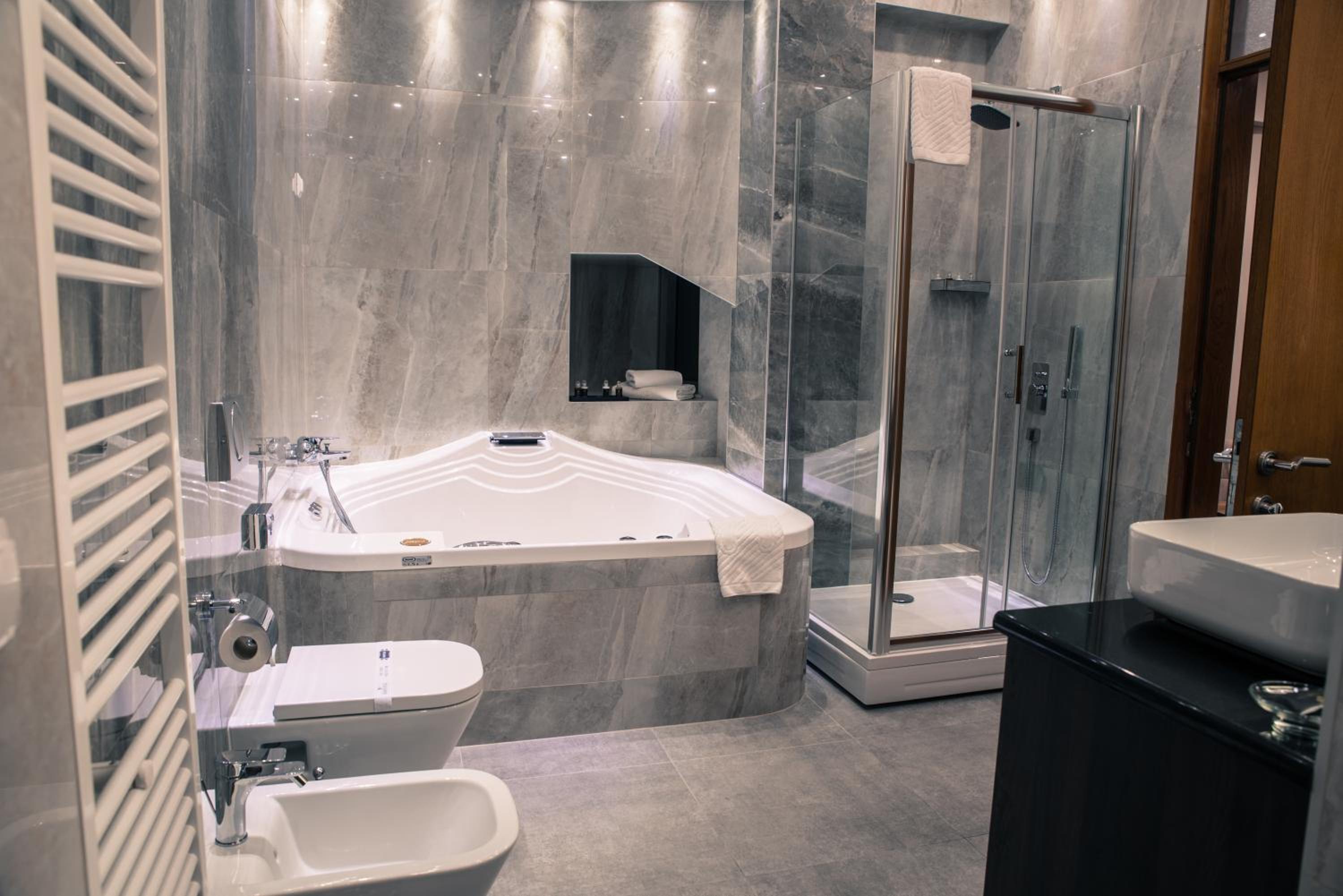 Presidential Suite photo 2
