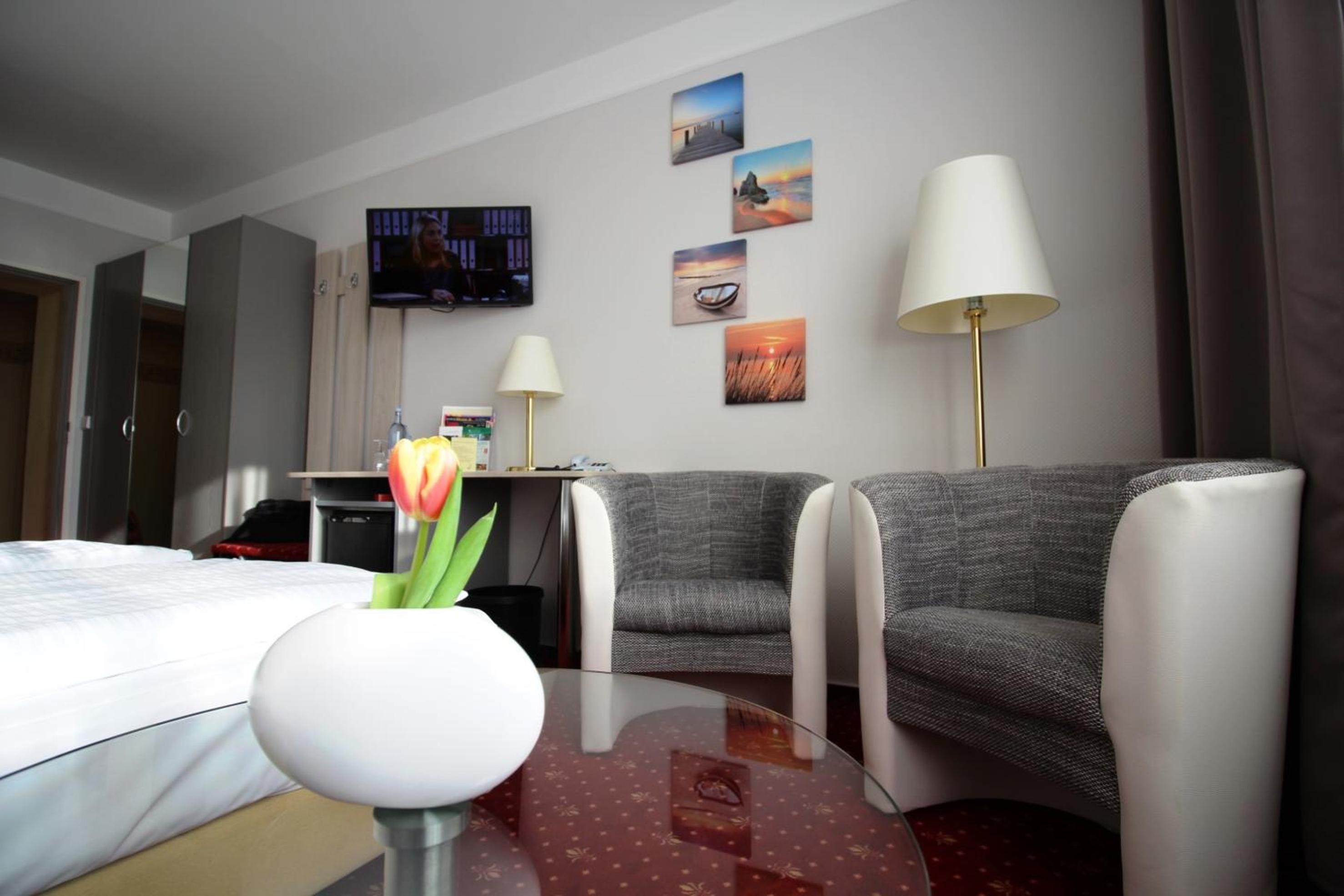 Standard Double Room photo 3