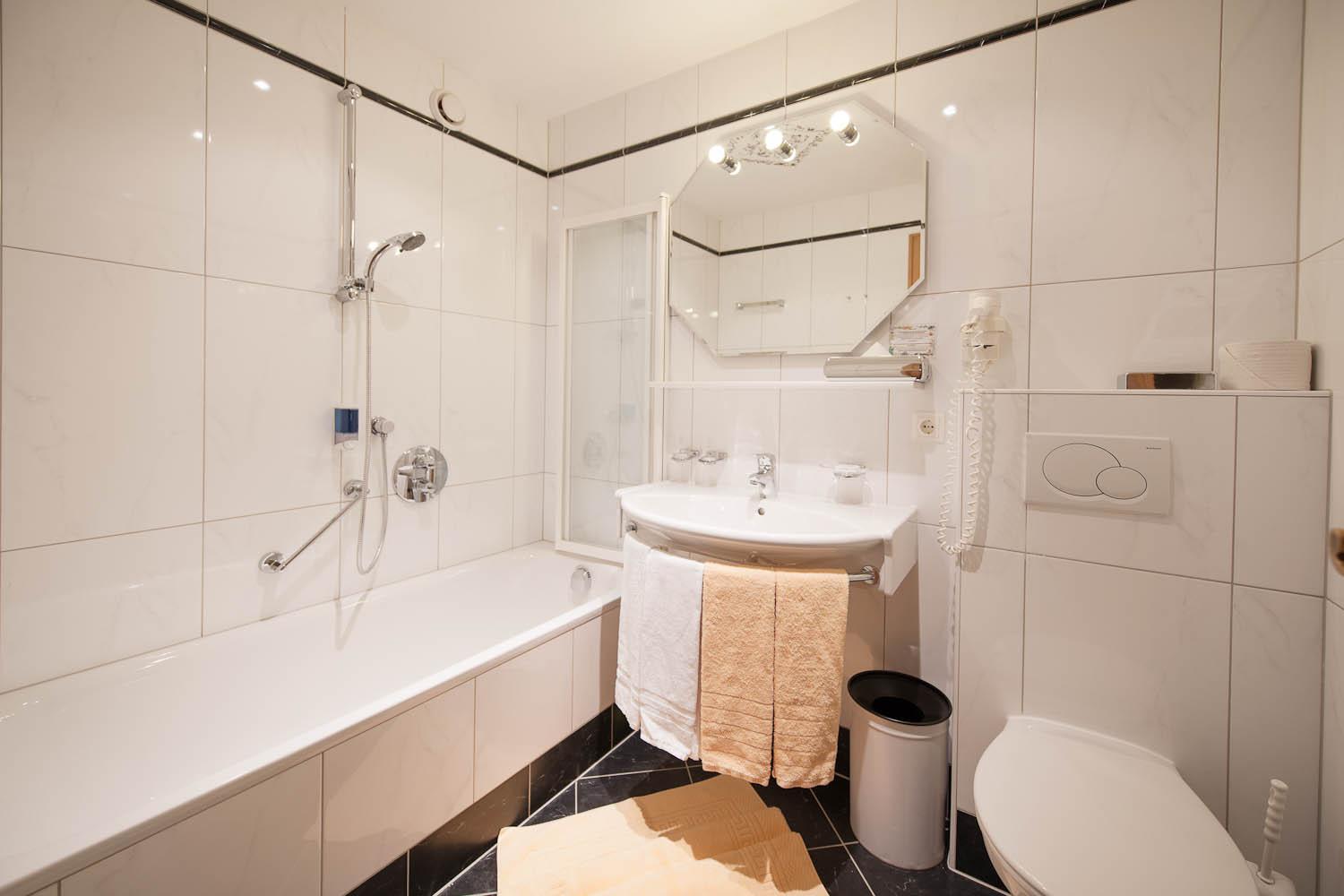Double Room - Photo 2