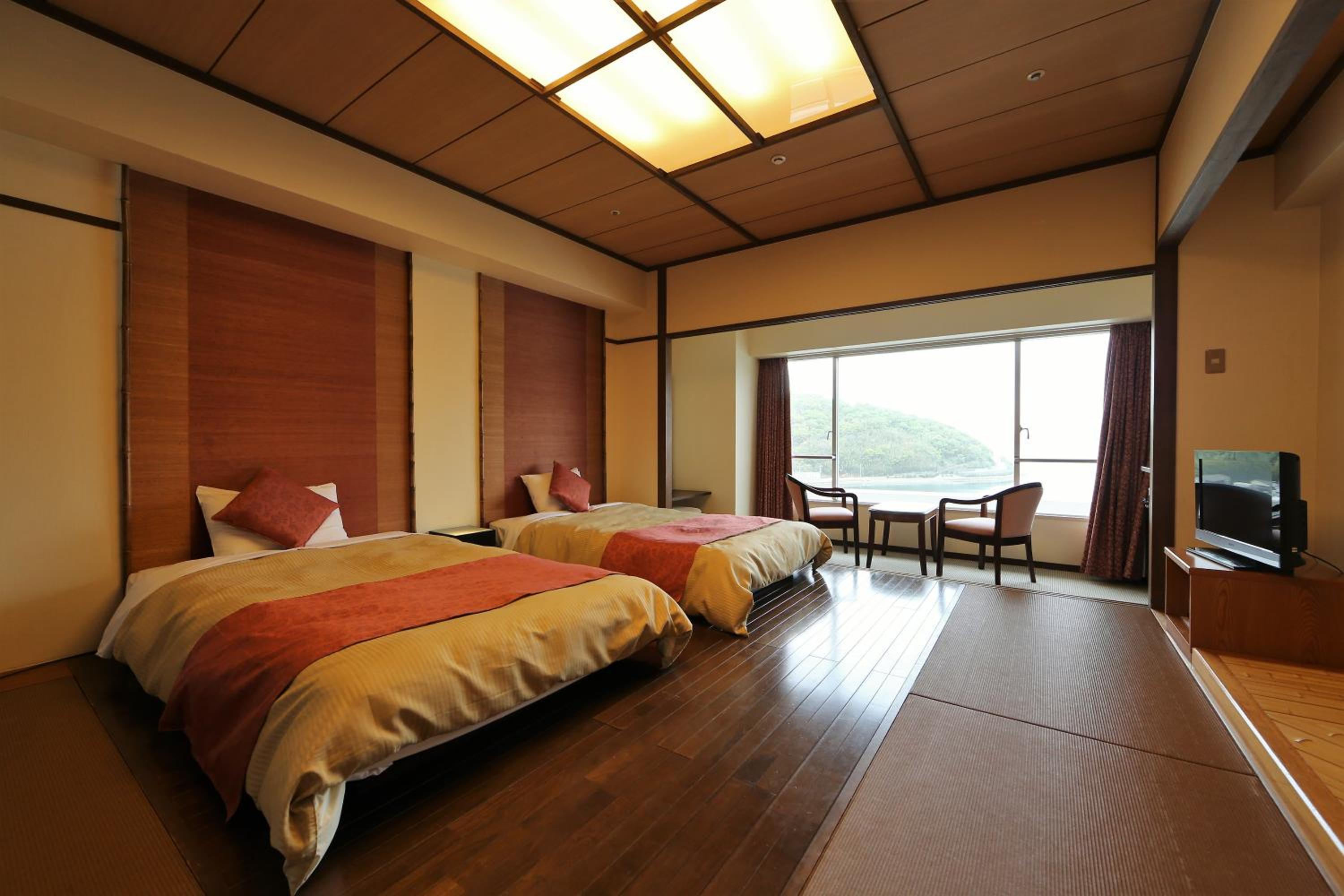 Twin Room - Non-Smoking