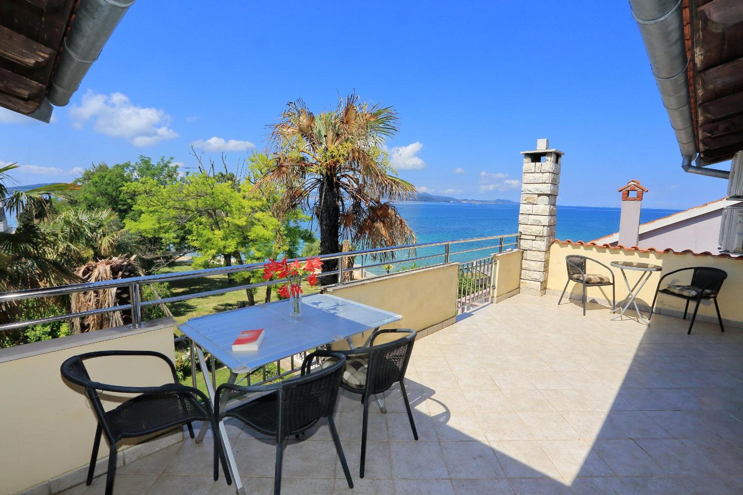 Family Suite with Balcony photo 2