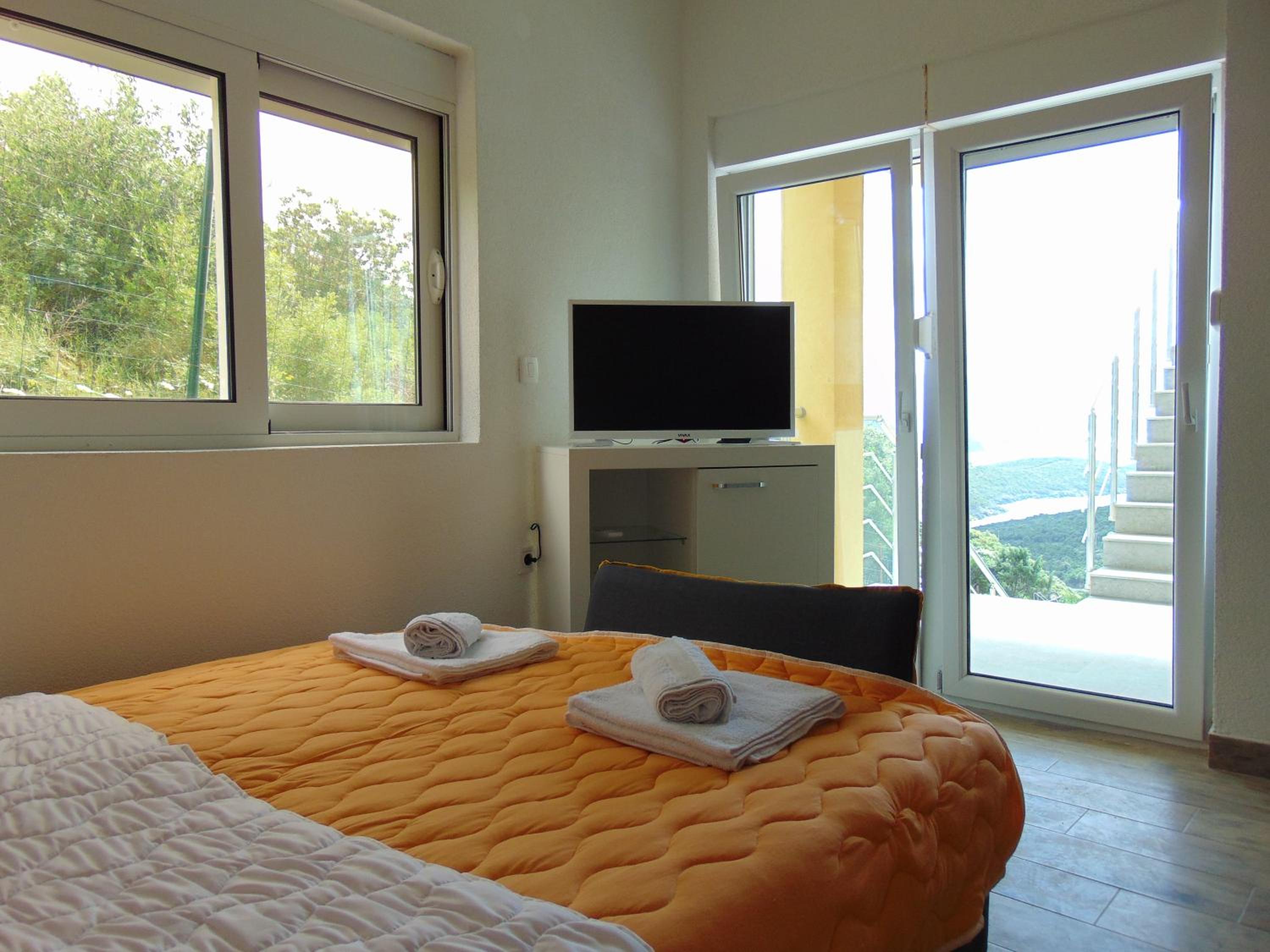 Studio Apartment with Sea View