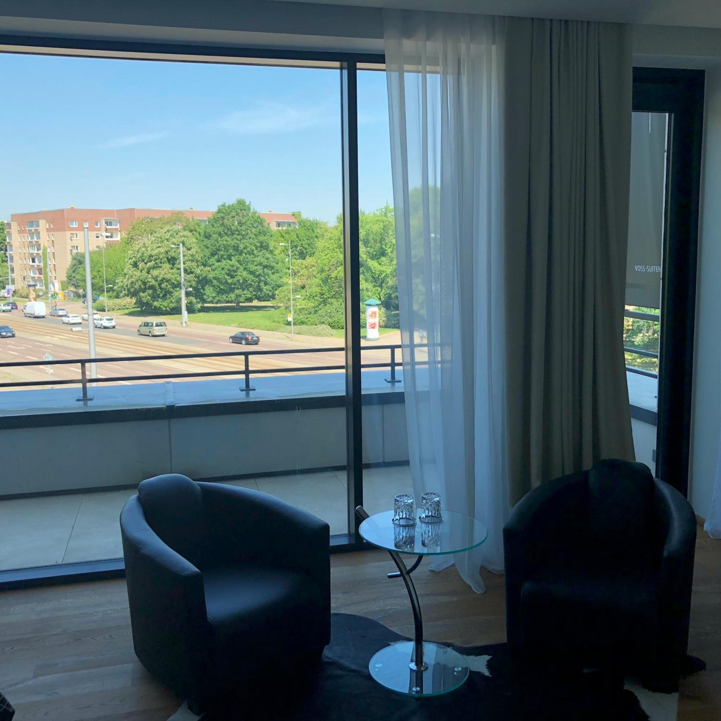 Junior Suite with Balcony photo 3