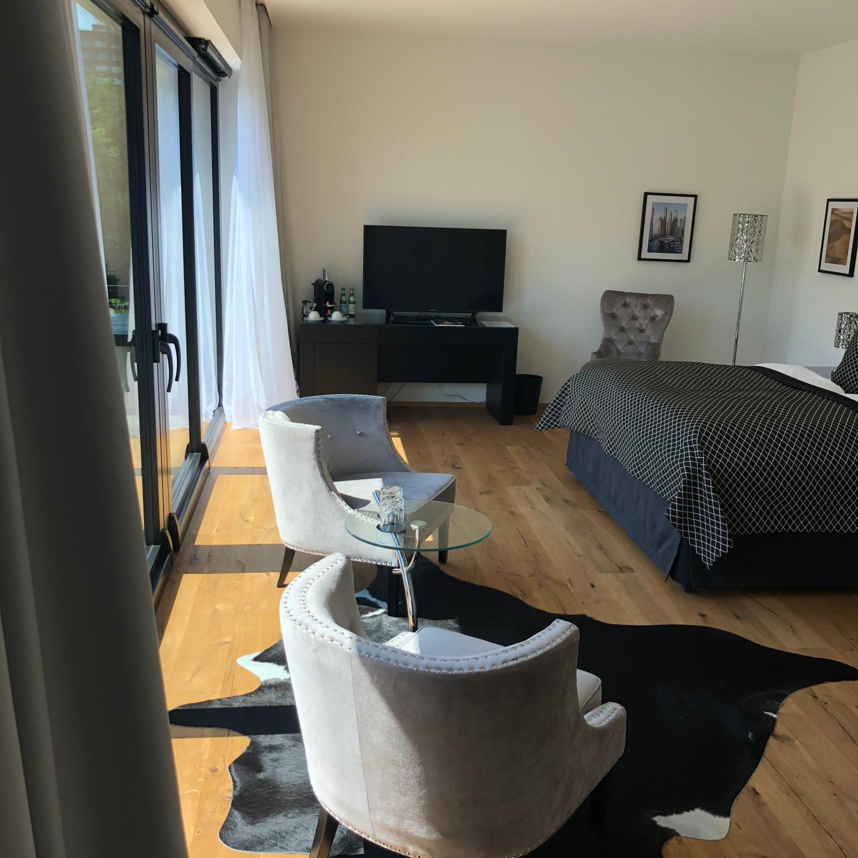 Junior Suite with Balcony photo 2