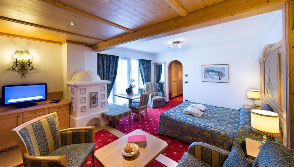 Deluxe Triple Room photo 2
