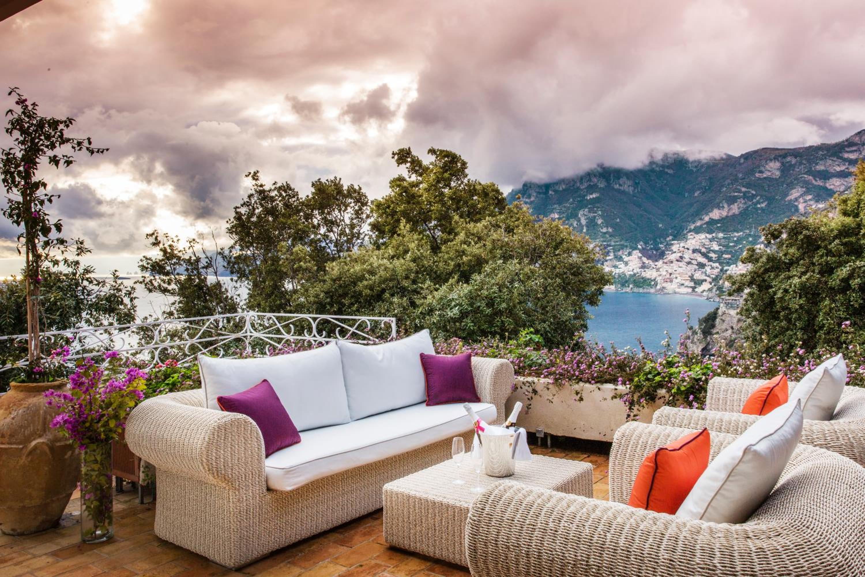 Suite with Terrace and Outdoor Hot Tub photo 3