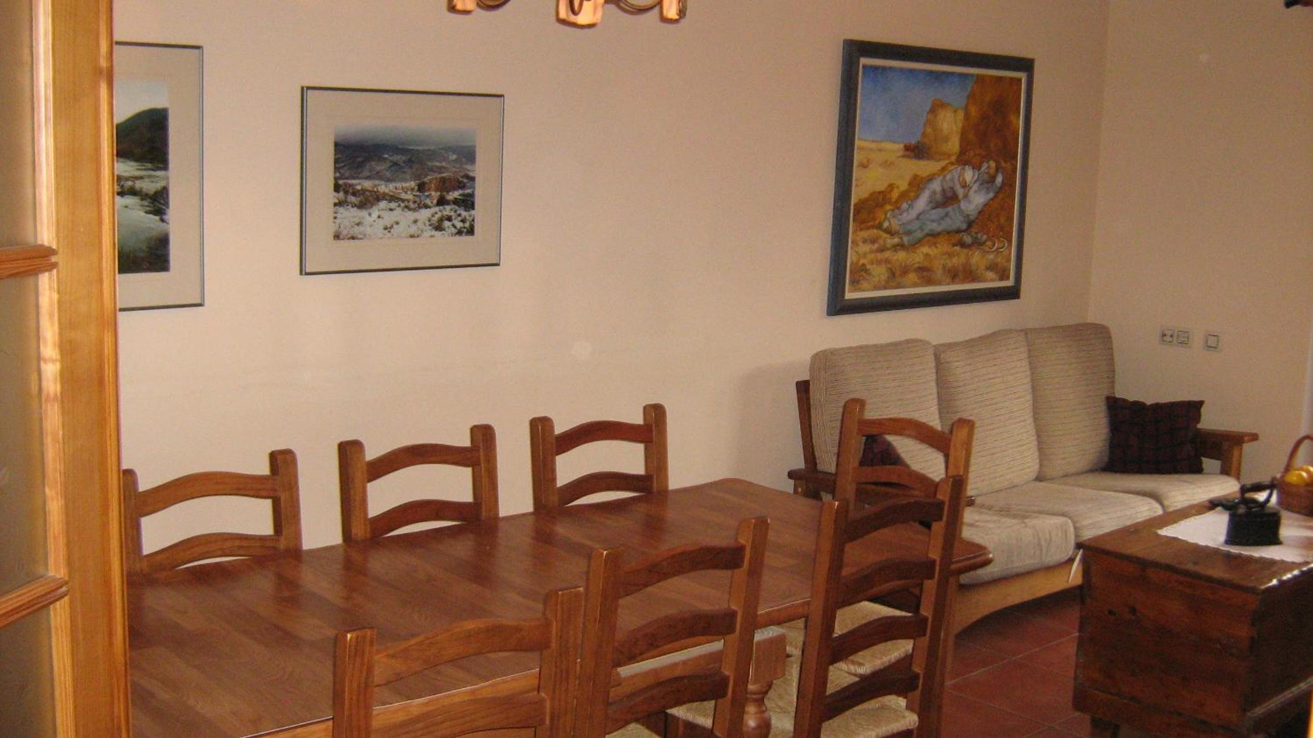 Four-Bedroom House - Photo 19