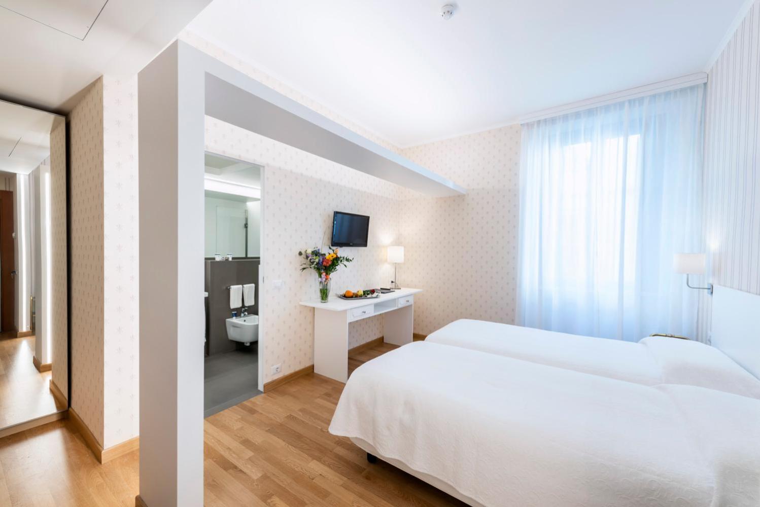 Double or Twin Room - Photo 1