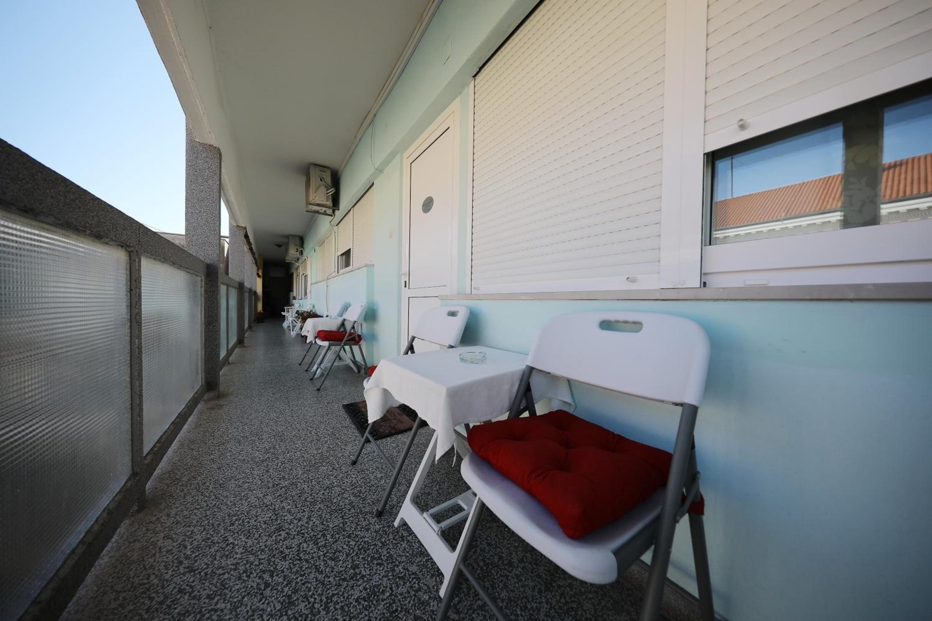 Comfort One-Bedroom Apartment - Photo 6