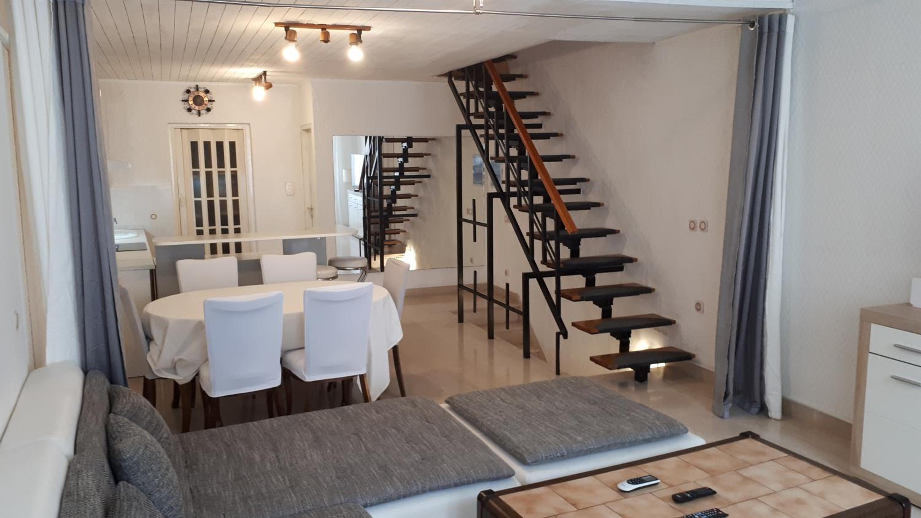 Apartment with Sea View - Photo 28