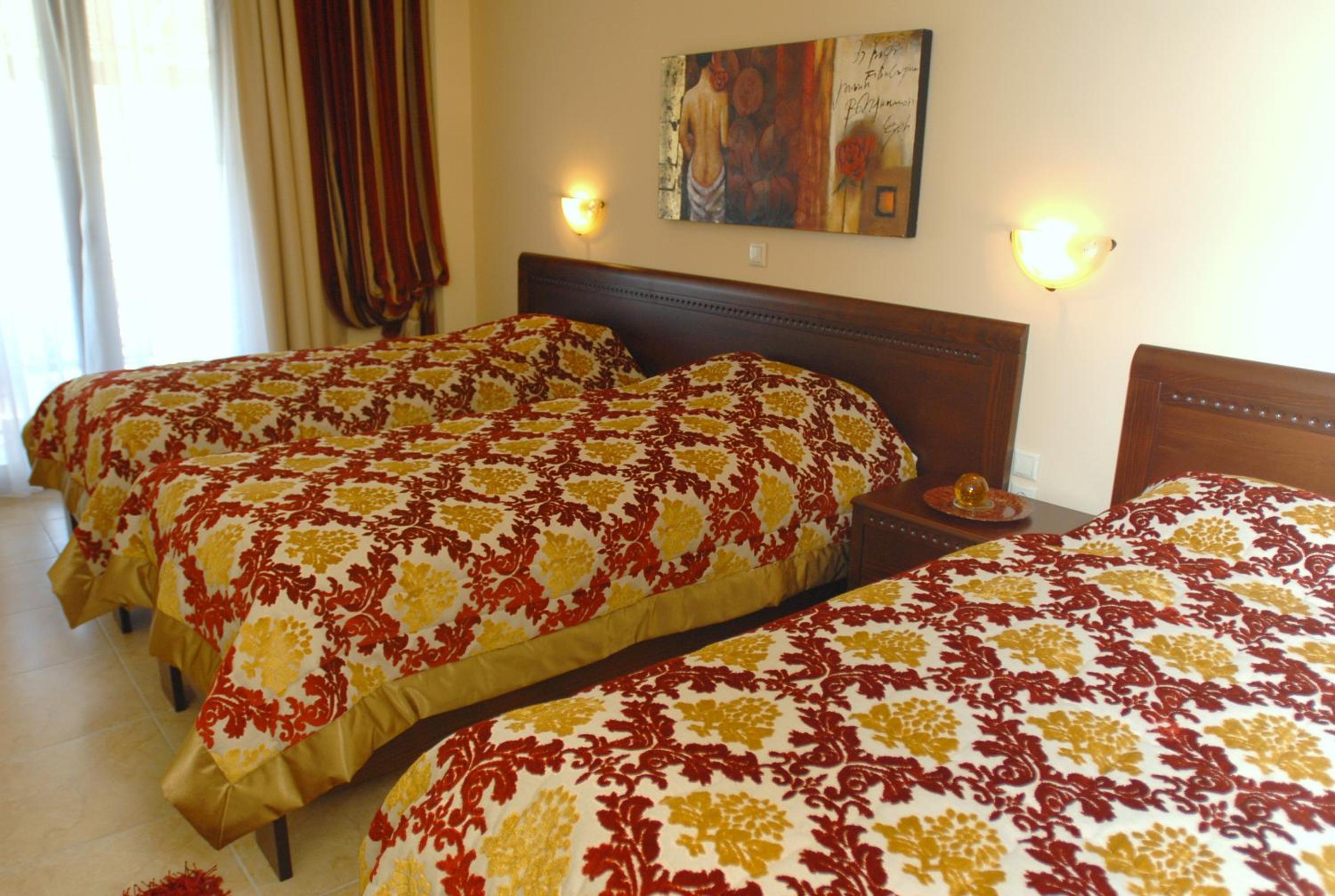 Double or Twin Room - Photo 2