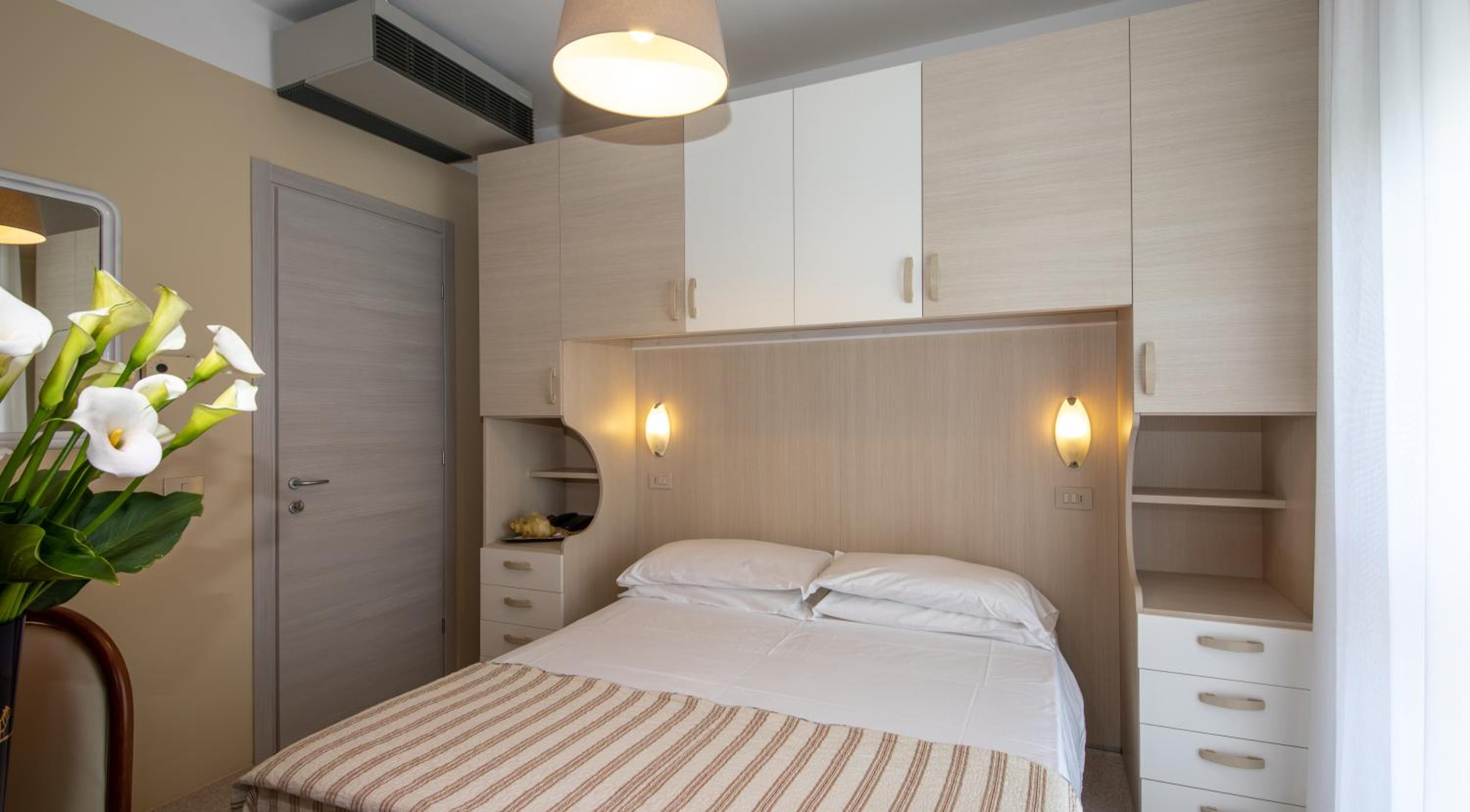 Double Or Twin Room With Balcony photo 2