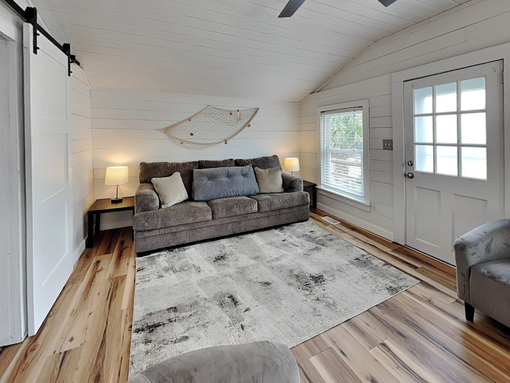 Studio (3 Bedrooms) photo 2