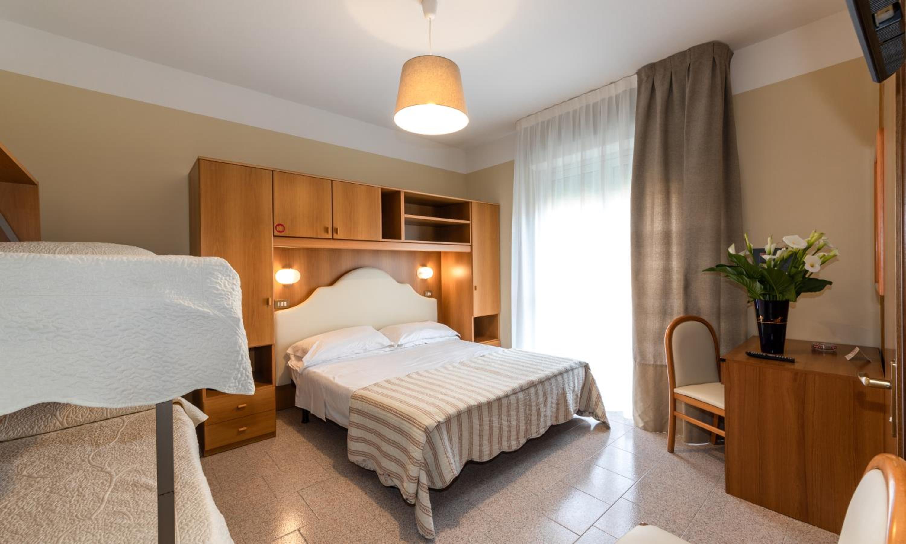 Standard Quadruple Room photo 1