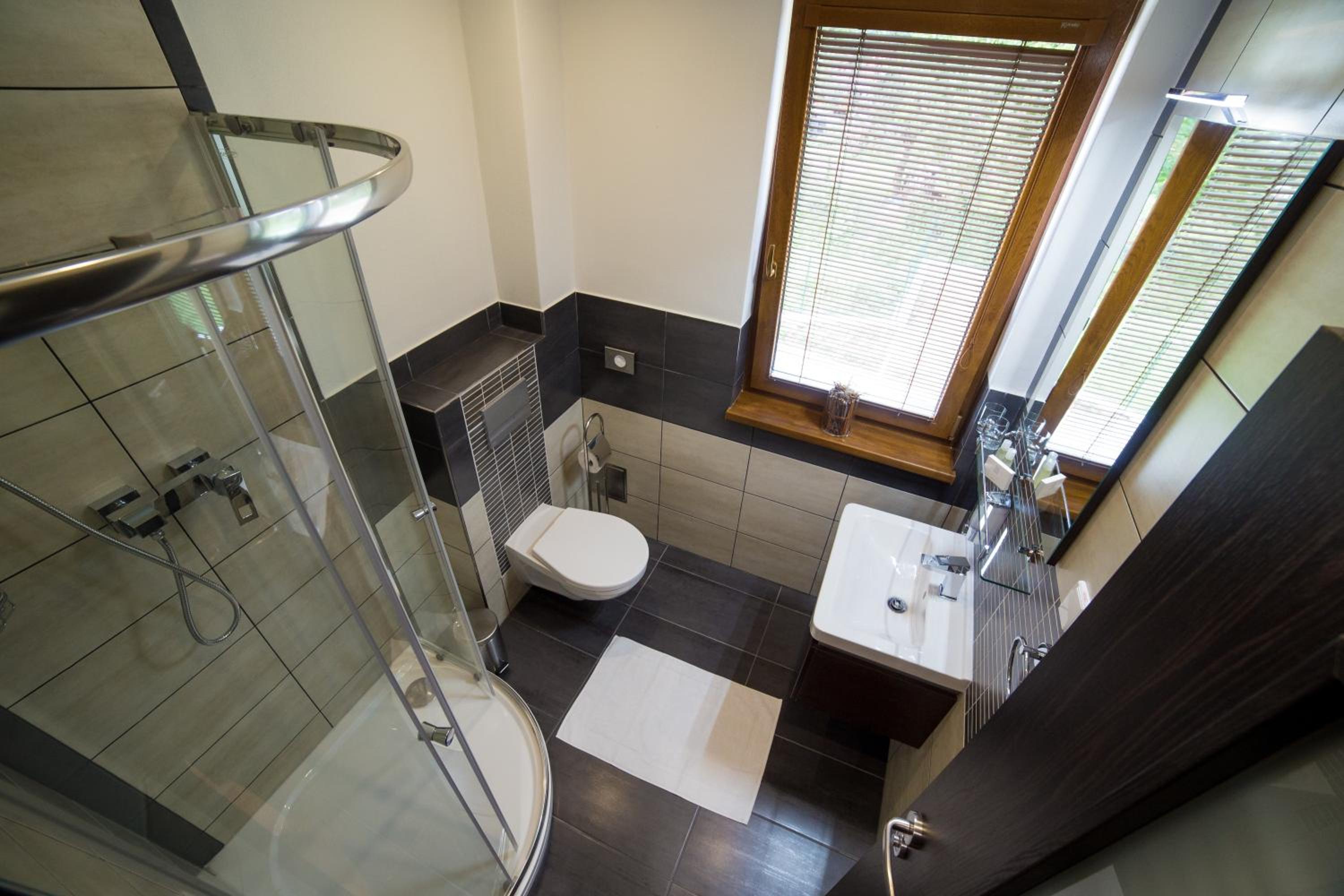 Deluxe Double Room with Shower - Photo 1