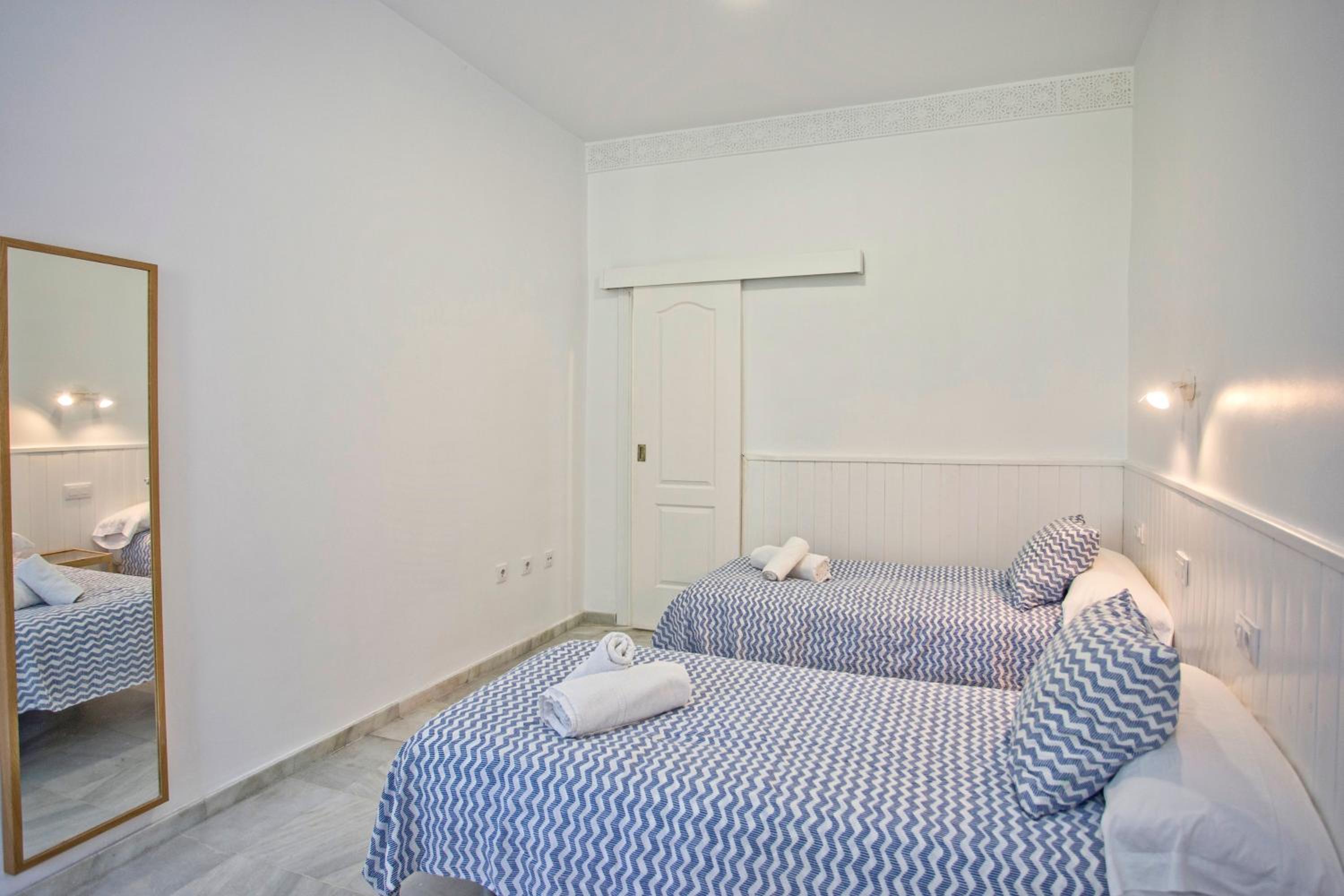 Studio Apartment photo 2