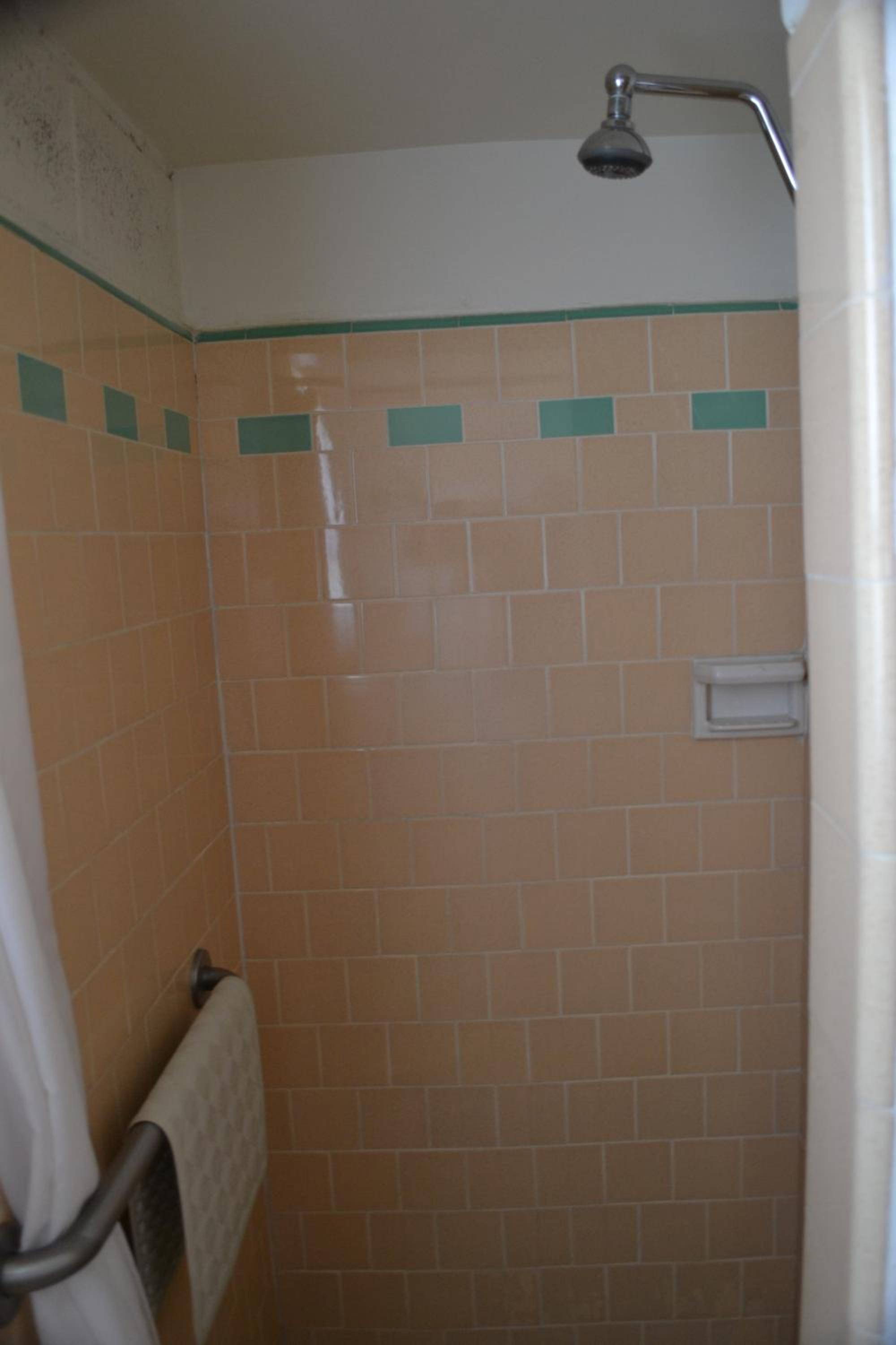 Classic Queen Room - Photo 4