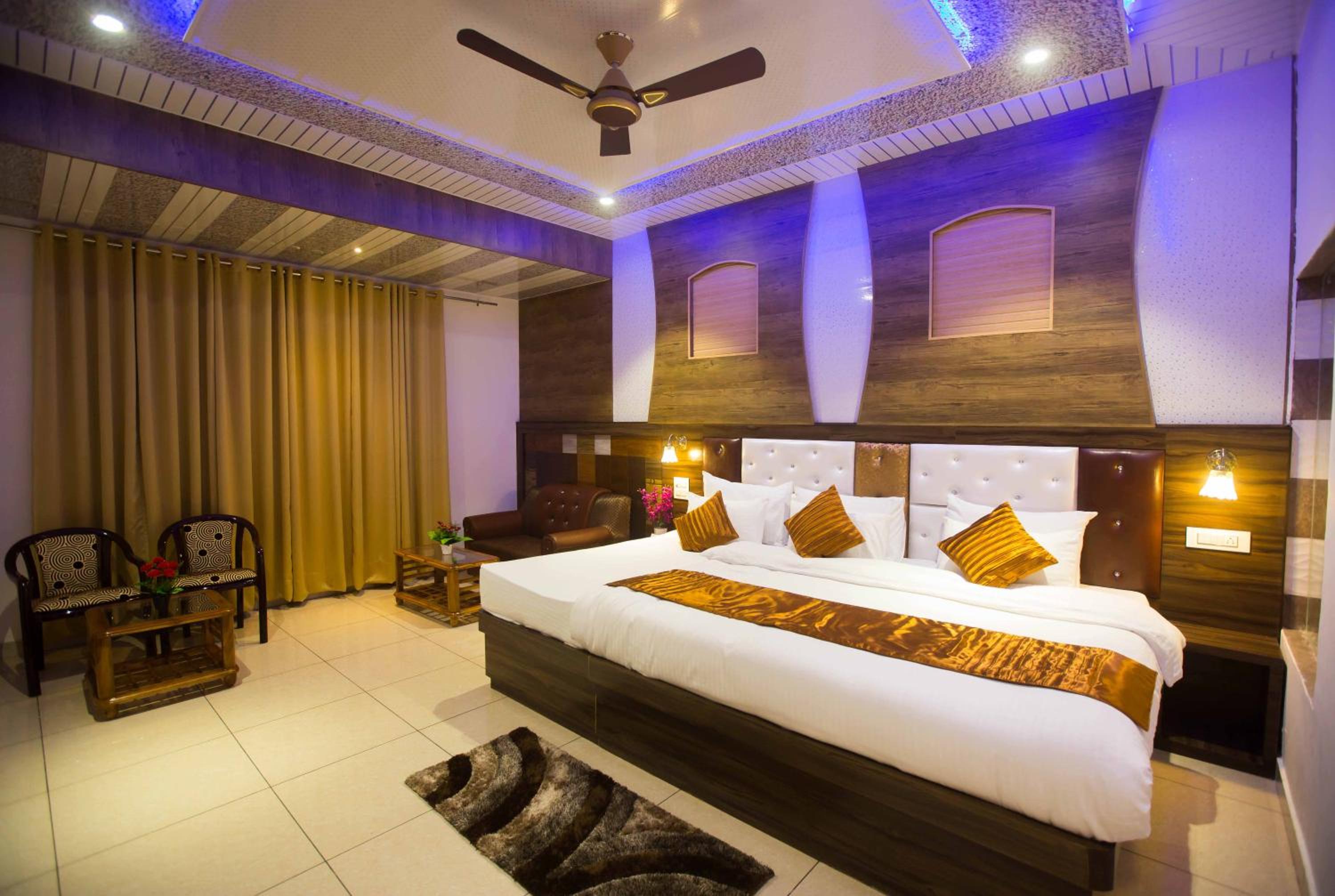 Large Double Room