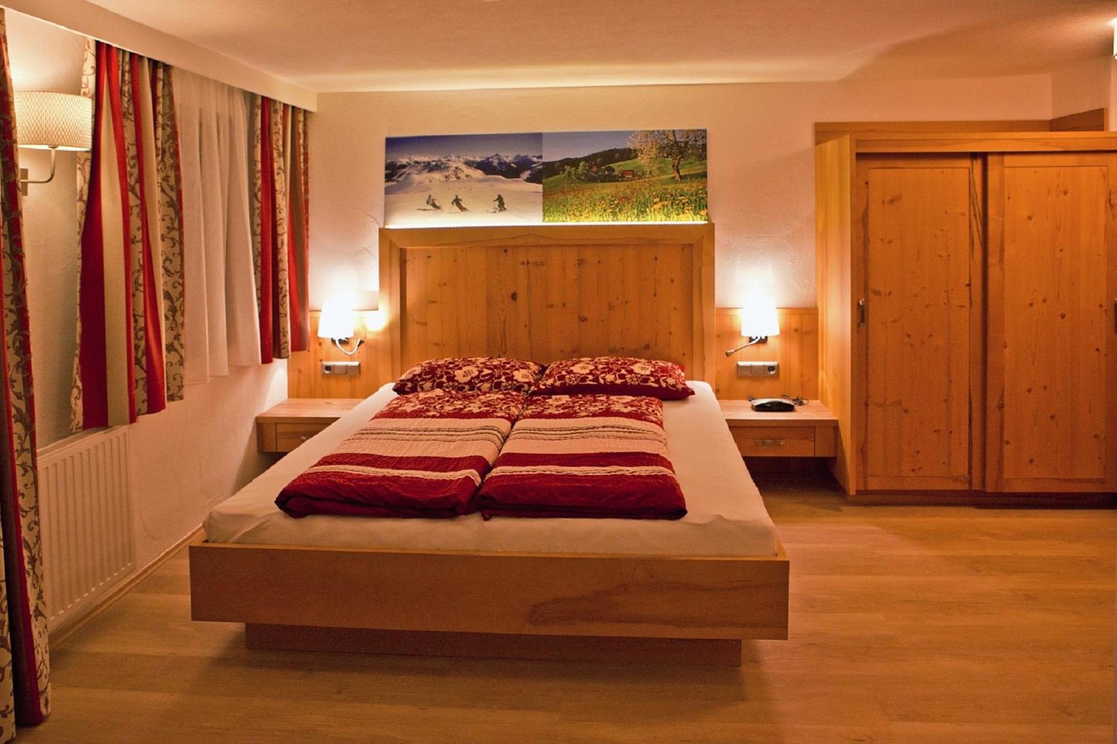 Deluxe Double Room 79 ft² - Photo 7