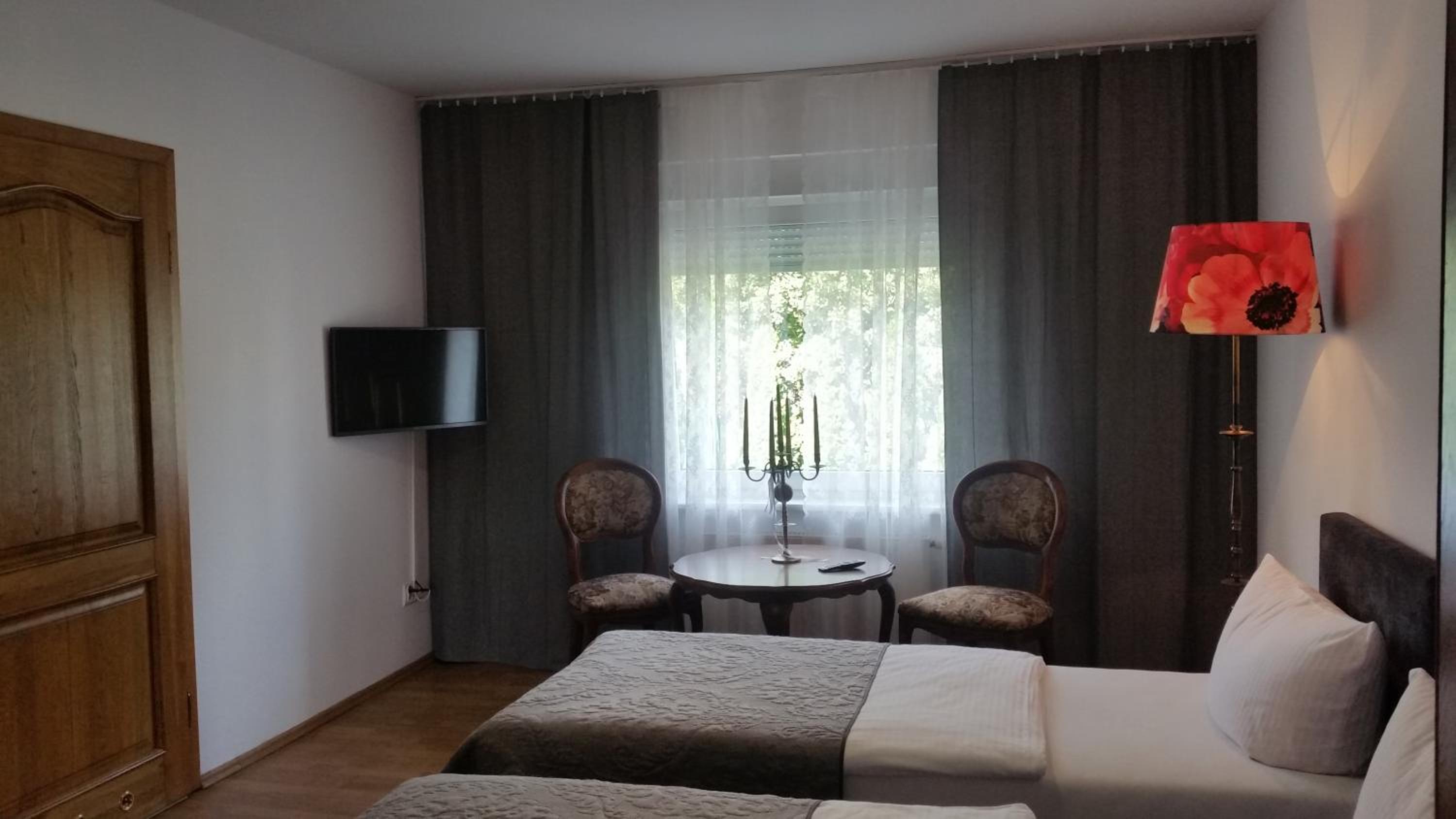 Deluxe Double or Twin Room photo 2
