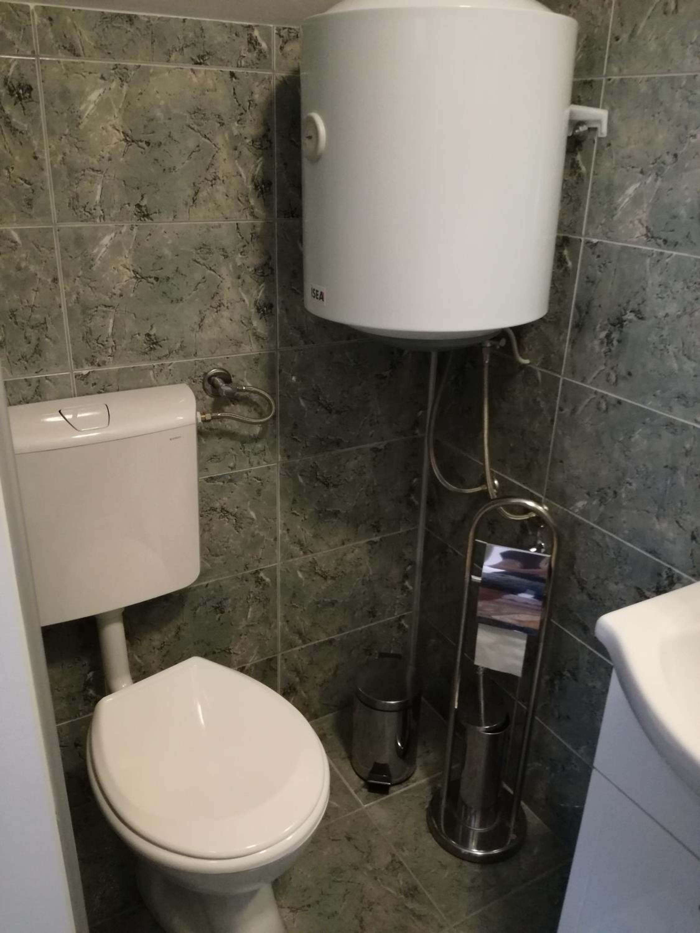 Deluxe Double Room (2 Adults + 1 Child) photo 3